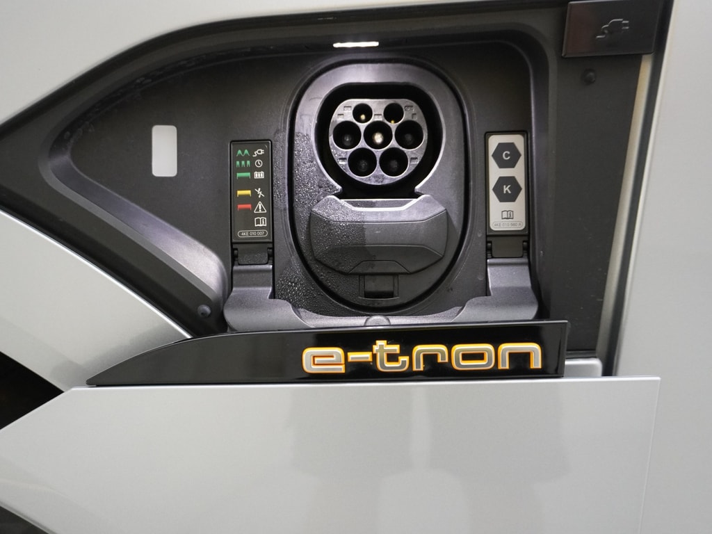 AUDI e-tron Sportback 55 S Line quattro