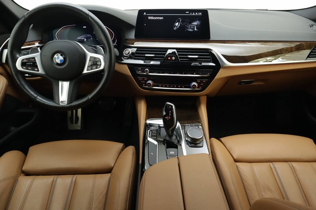 BMW 530d xDrive SAG Touring-5