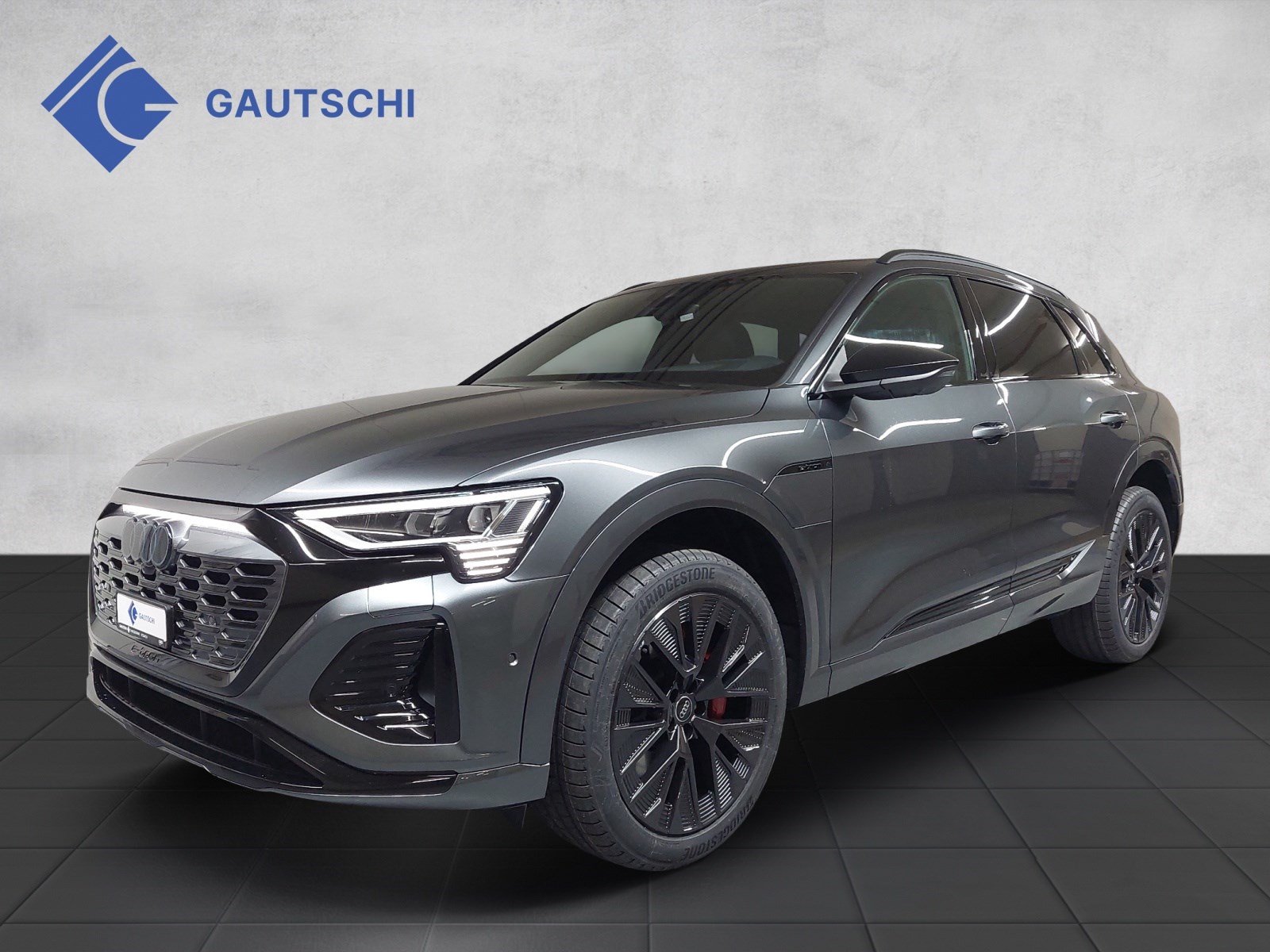 AUDI Q8 50 e-tron Black Edition quattro