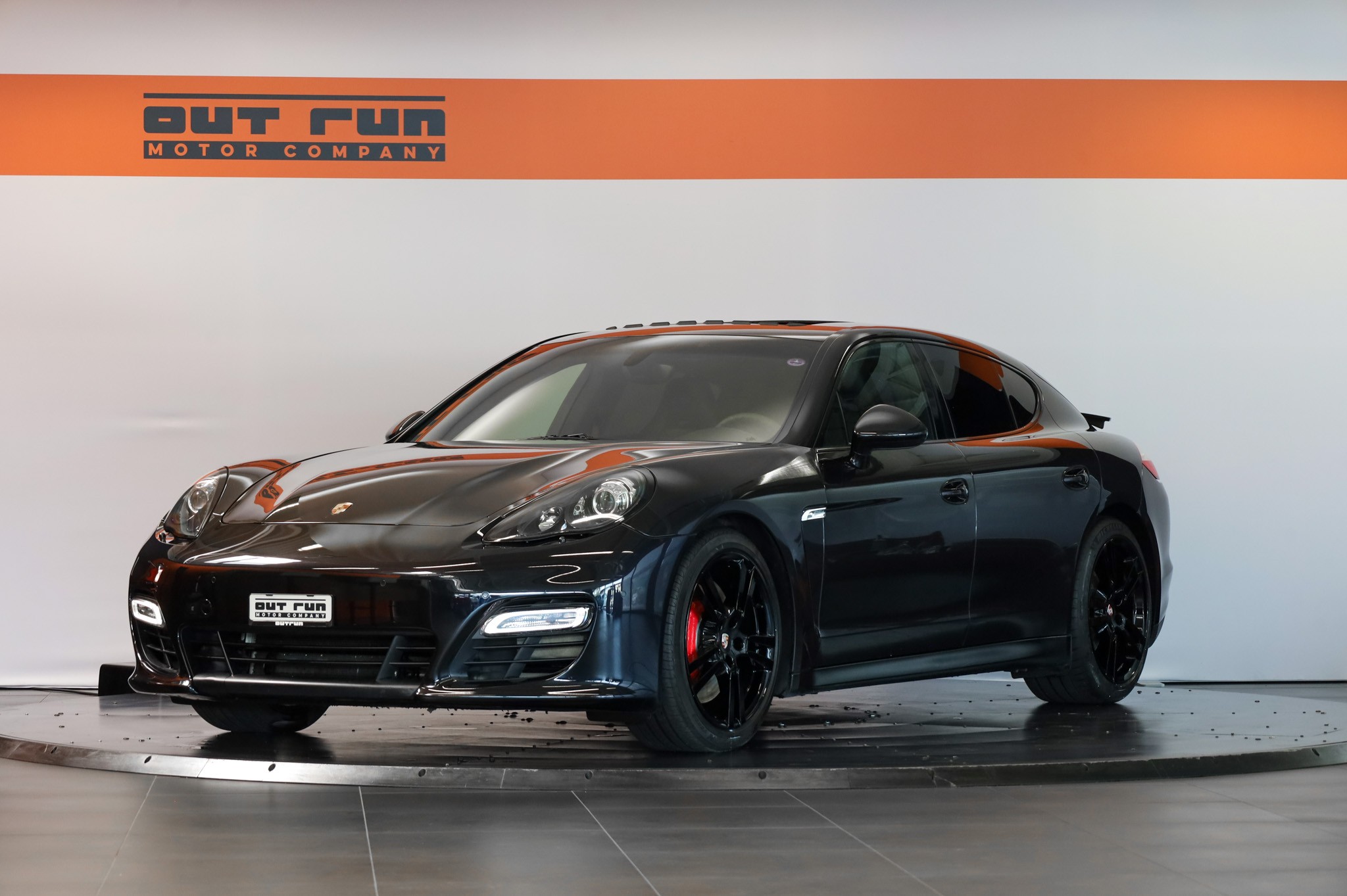 PORSCHE Panamera GTS 4.8 PDK