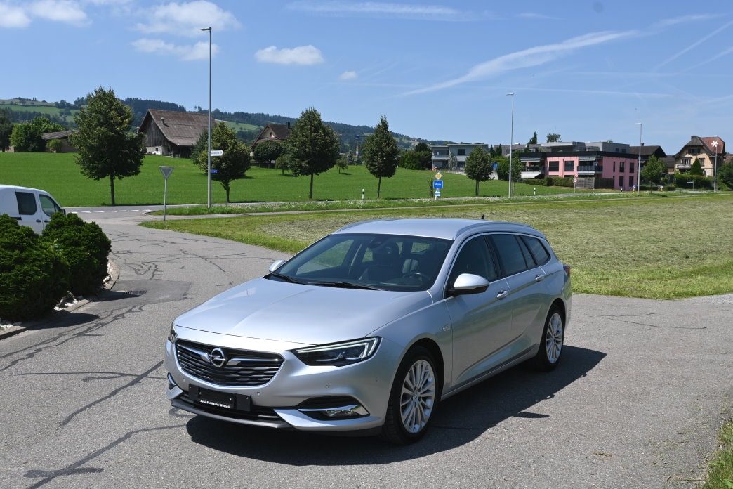 OPEL Insignia 2.0 BiDTI Sports Tourer Excellence 4WD A.