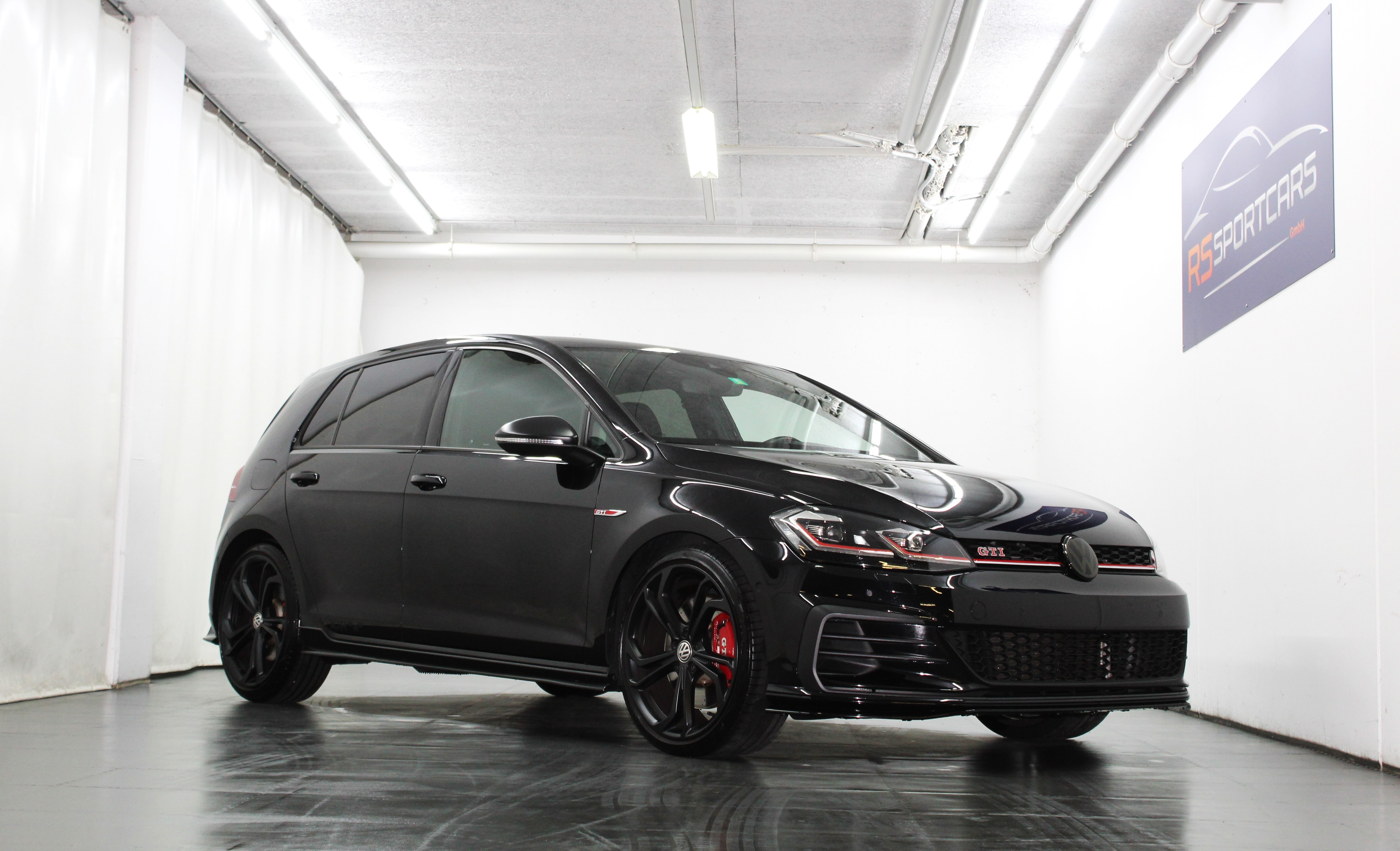 VW Golf 2.0 TSI GTI TCR DSG Akrapovic