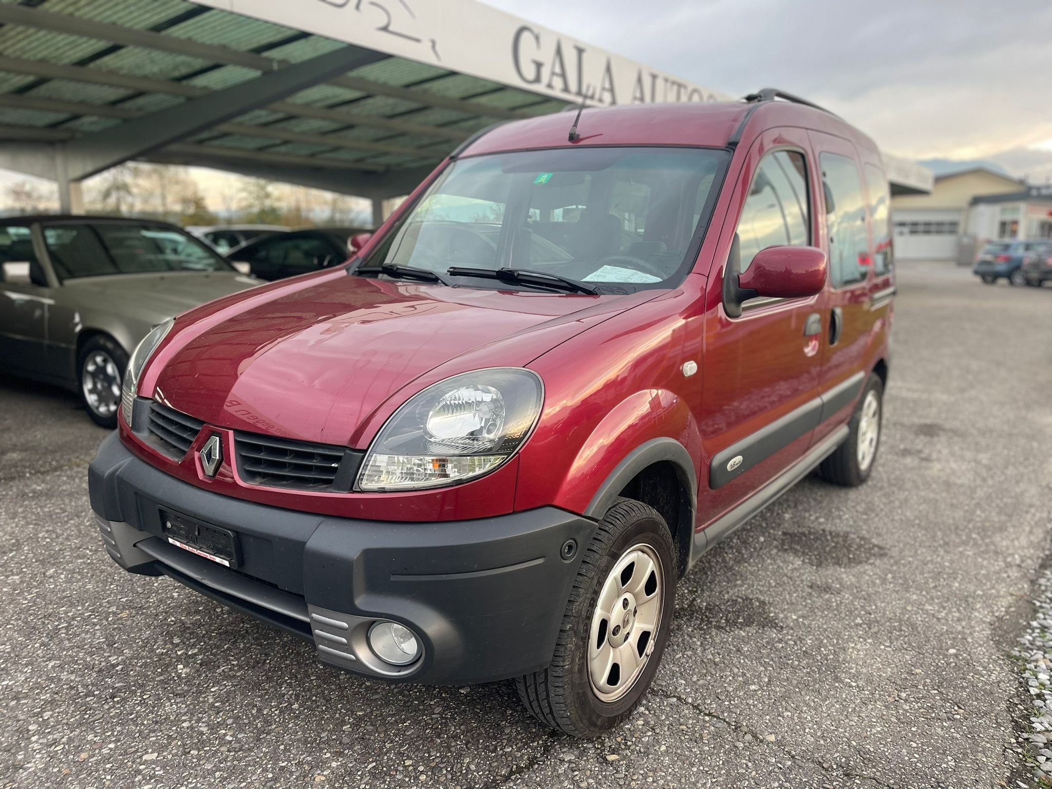 RENAULT Kangoo 1.6 16V Privilège 4x4