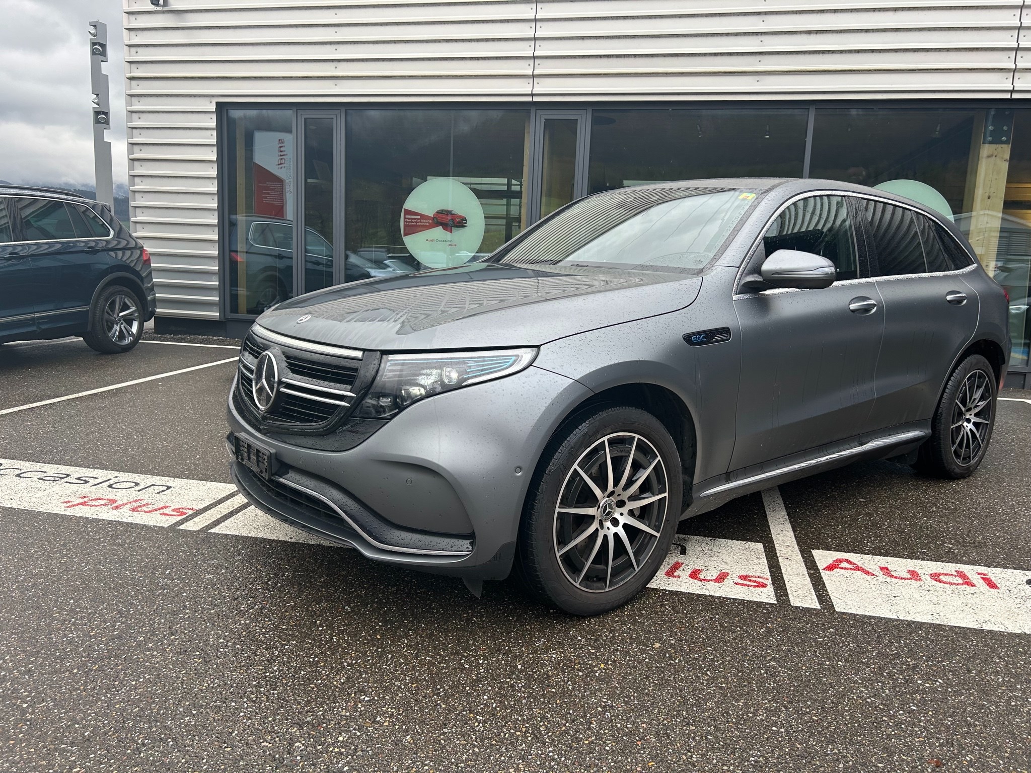 MERCEDES-BENZ EQC 400 AMG Line 4Matic