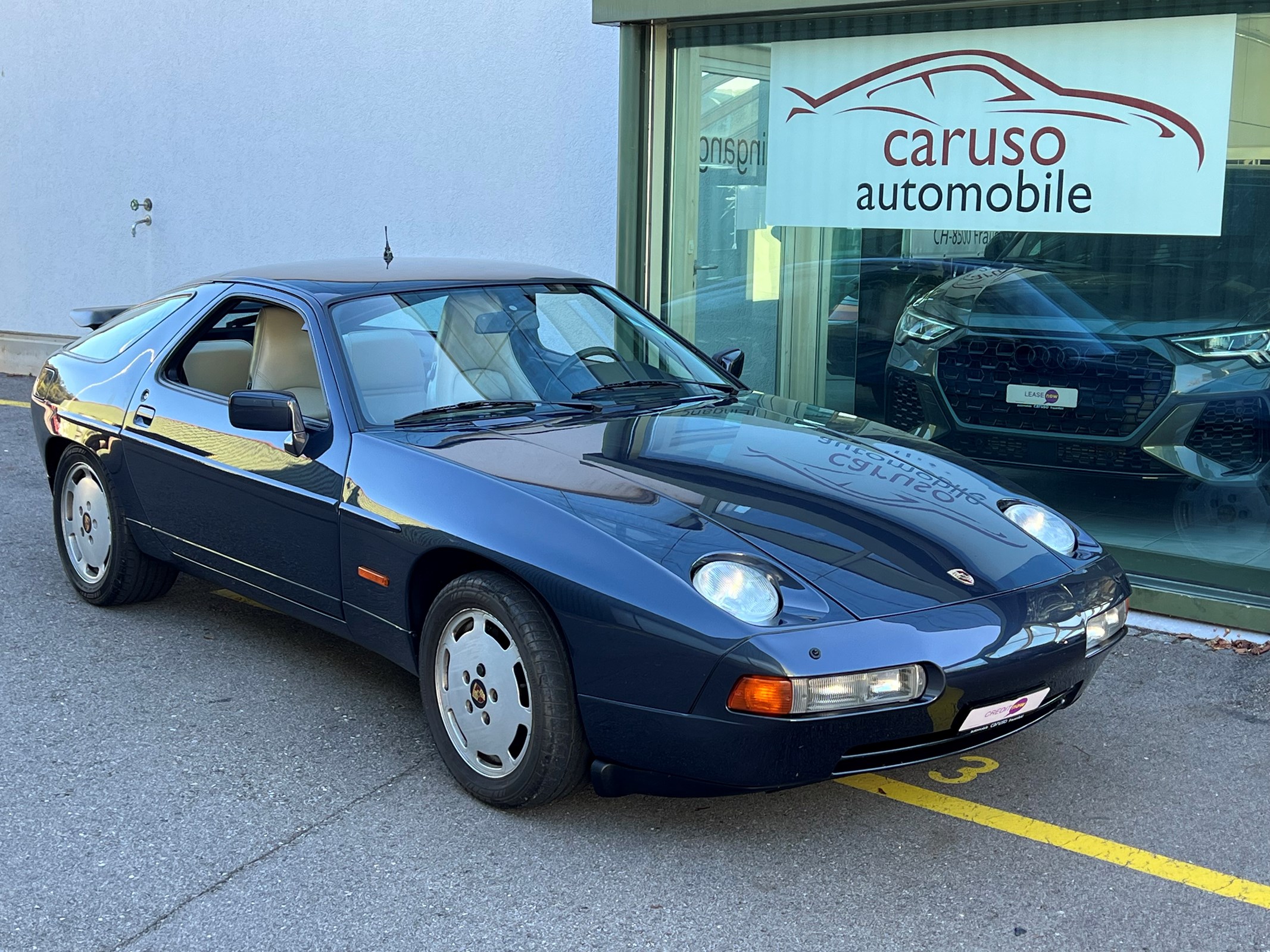 PORSCHE 928 S4