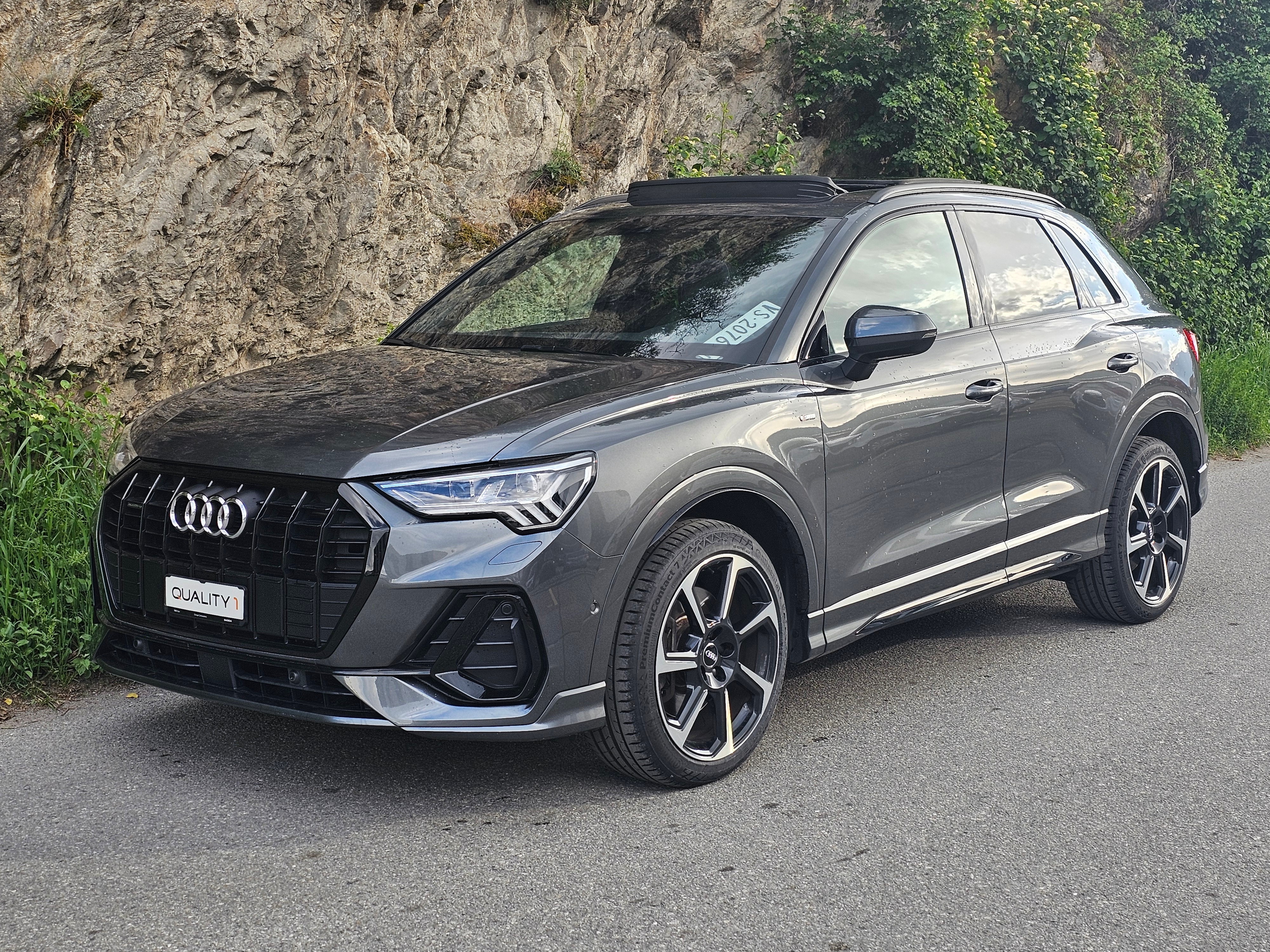 AUDI Q3 40 TFSI S line quattro S-tronic