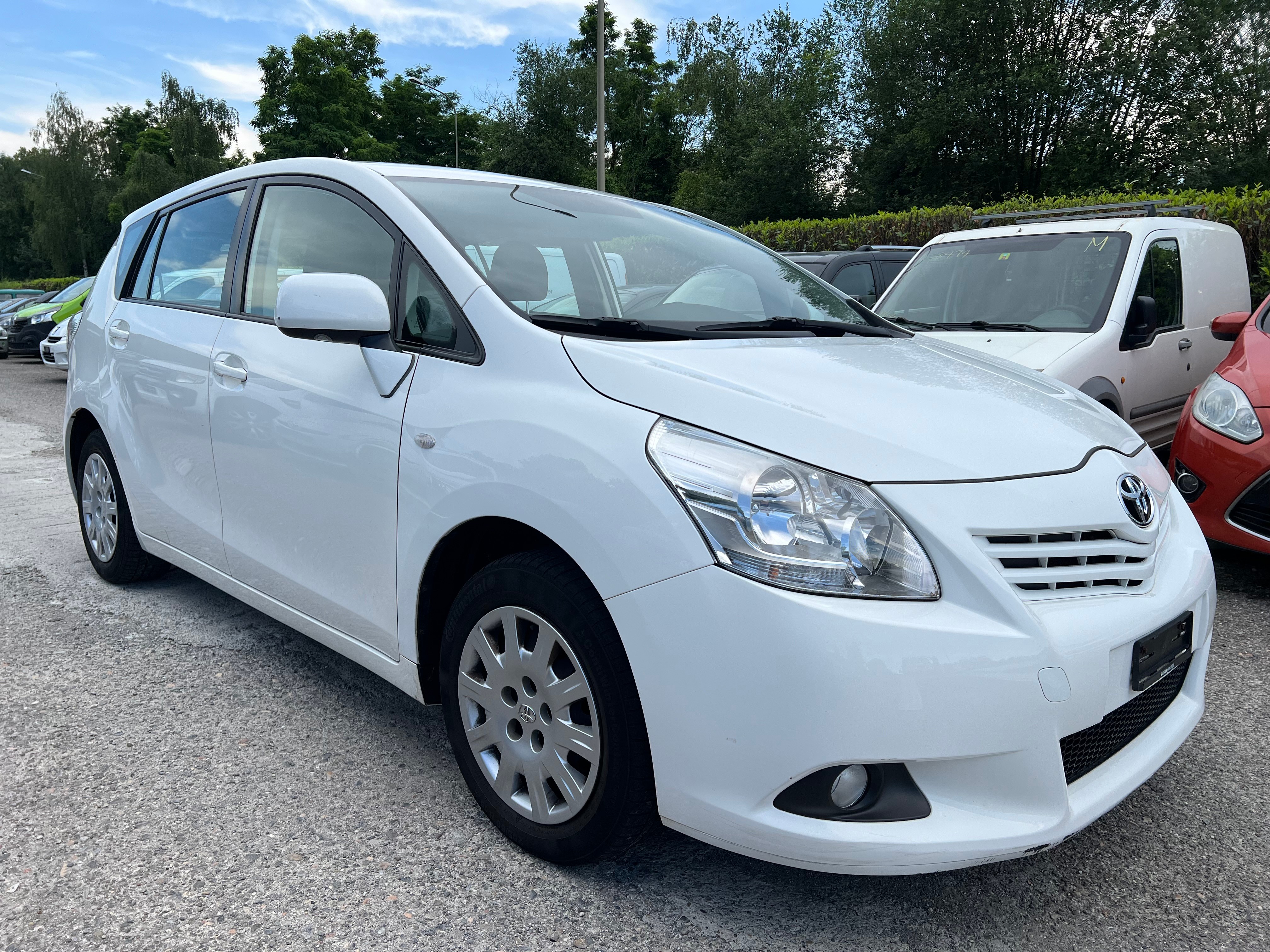 TOYOTA Verso 1.8 Linea Luna