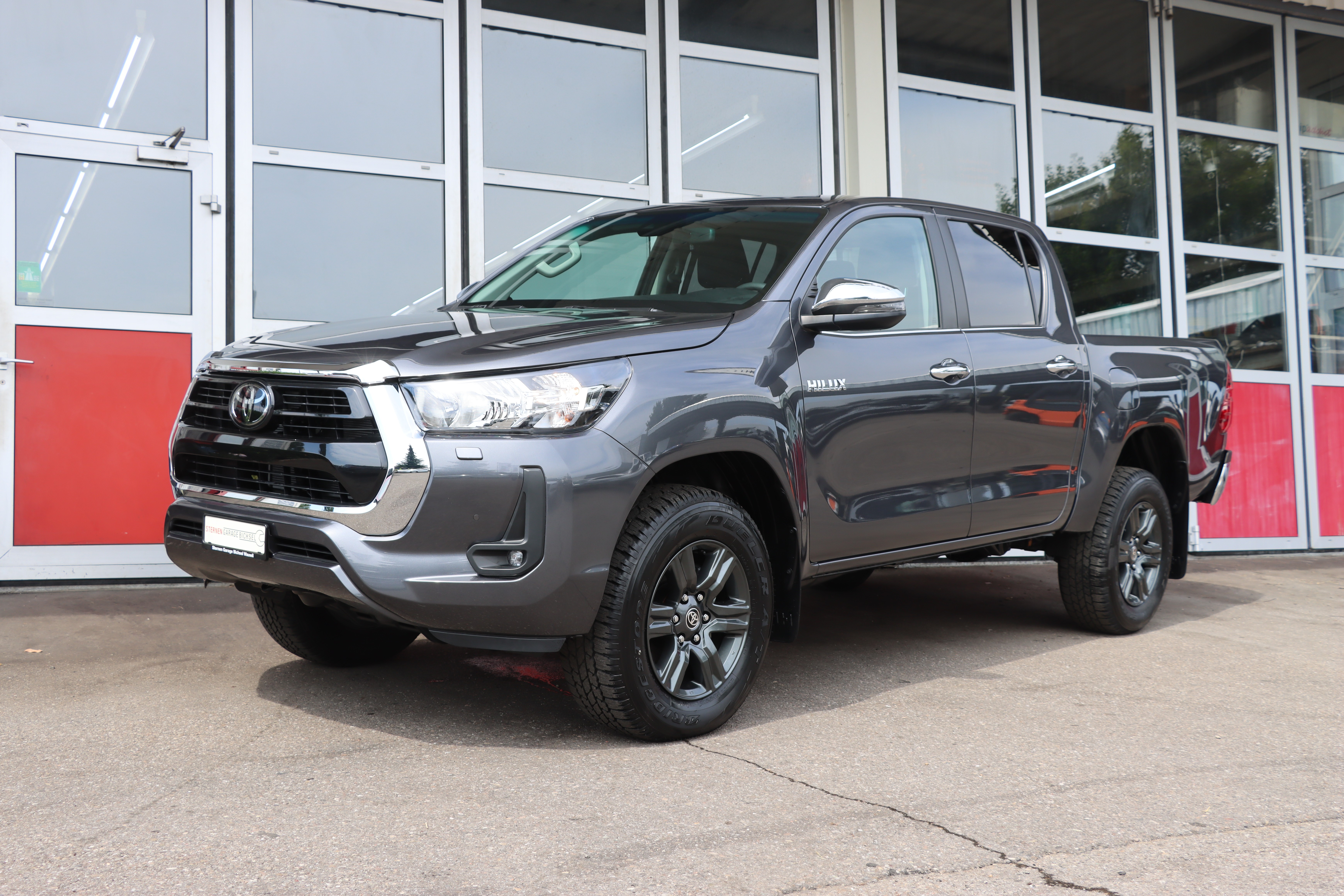 TOYOTA Hilux 2.4D-4D Style Double Cab 4x4 A