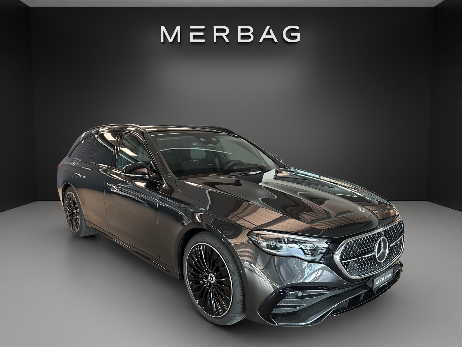 MERCEDES-BENZ E 220 d T 4M 9G-Tronic AMG Line