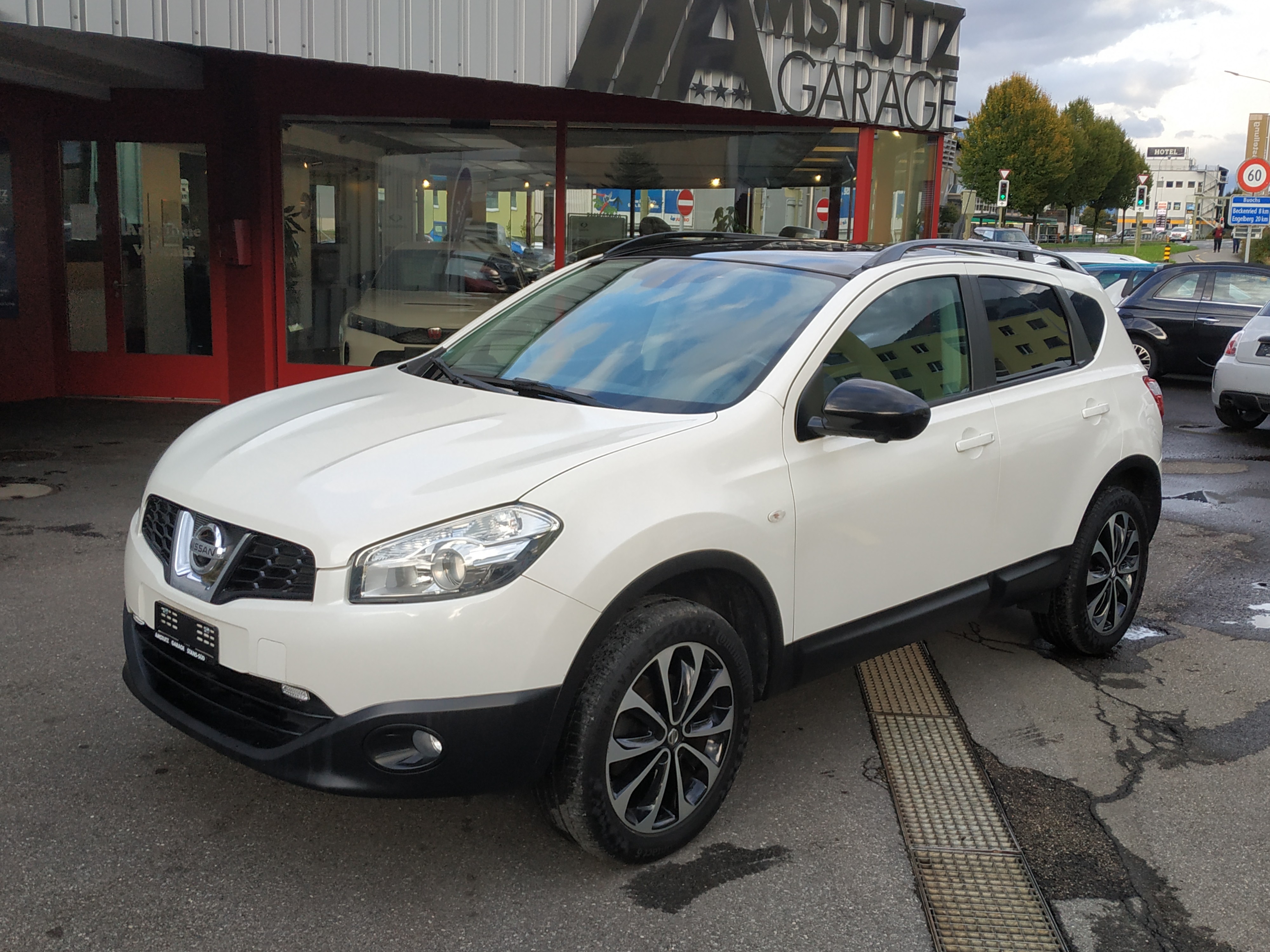 NISSAN Qashqai 2.0 4WD 360