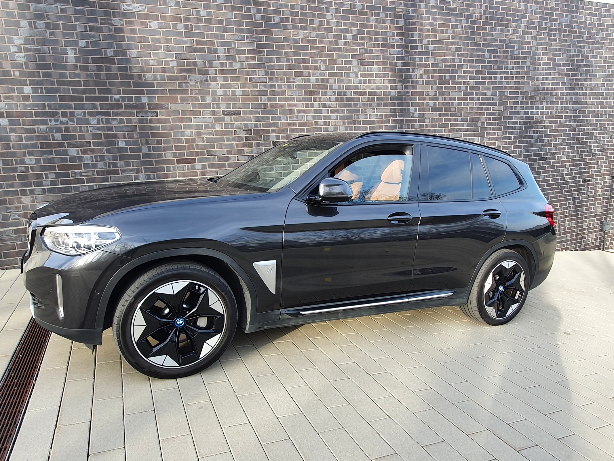 BMW iX3 Impressive - echtleder - Headup - AHK