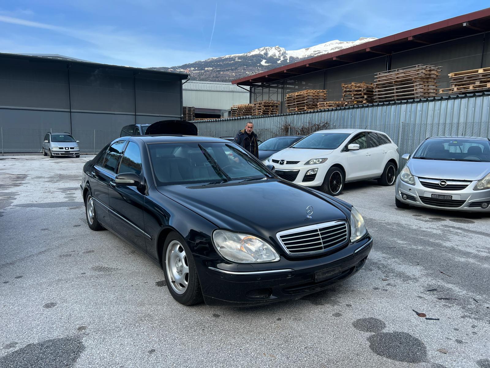 MERCEDES-BENZ S 320