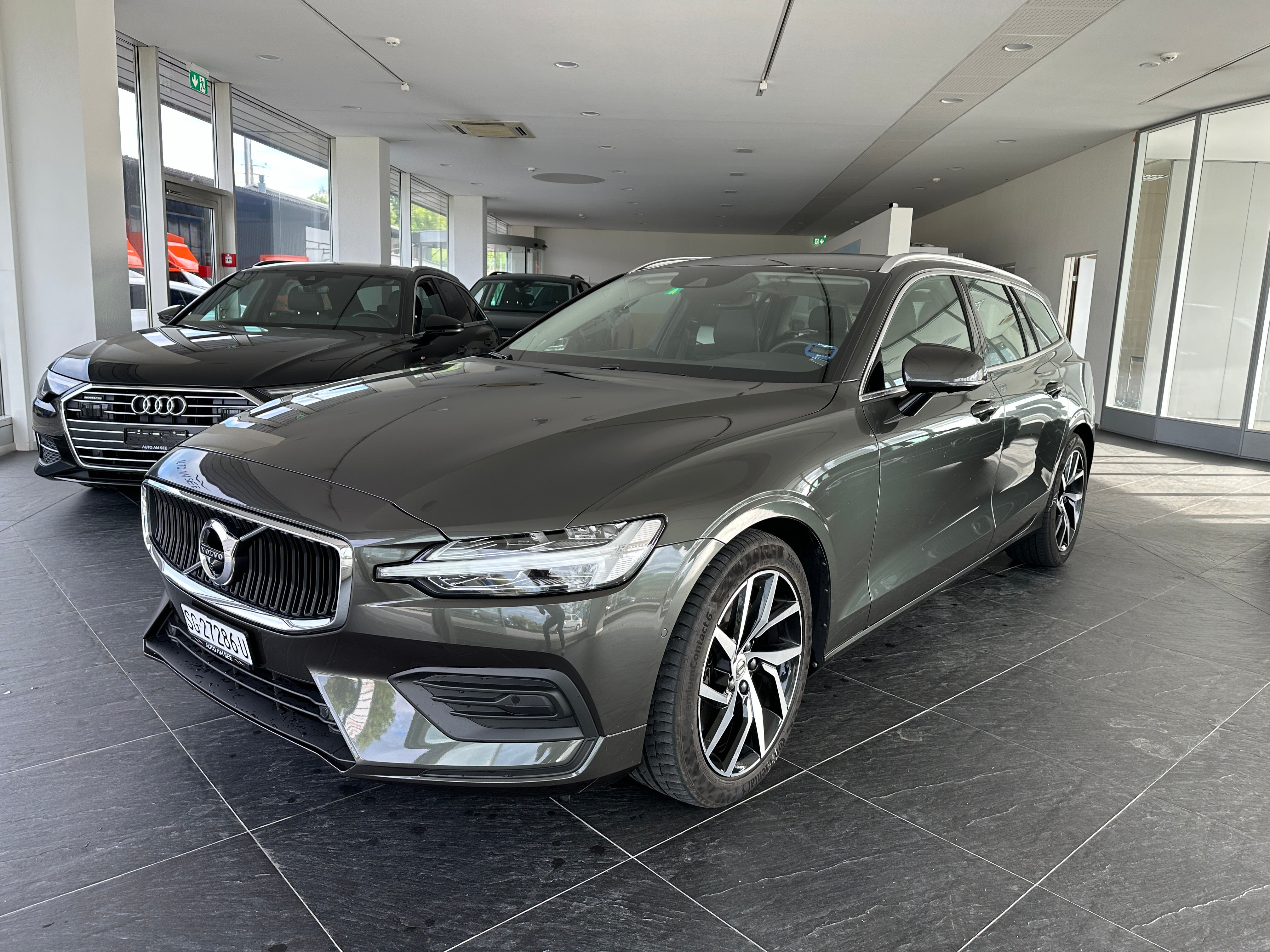 VOLVO V60 T5 AWD Momentum Geartronic