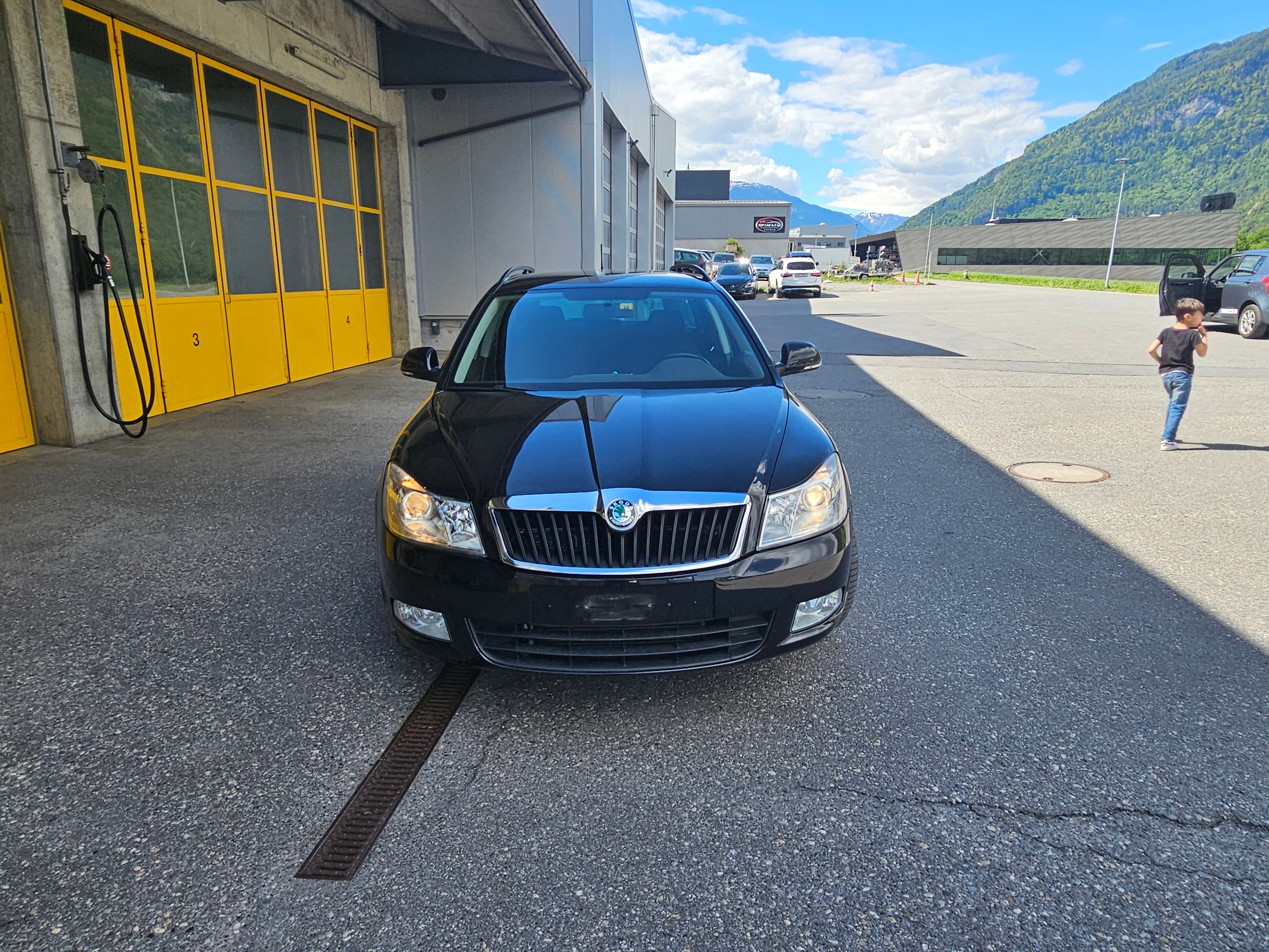 SKODA Octavia Combi 2.0 TDI Twenty20 4x4