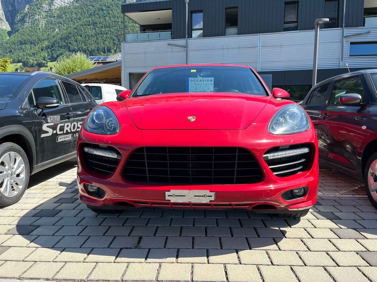 PORSCHE Cayenne GTS