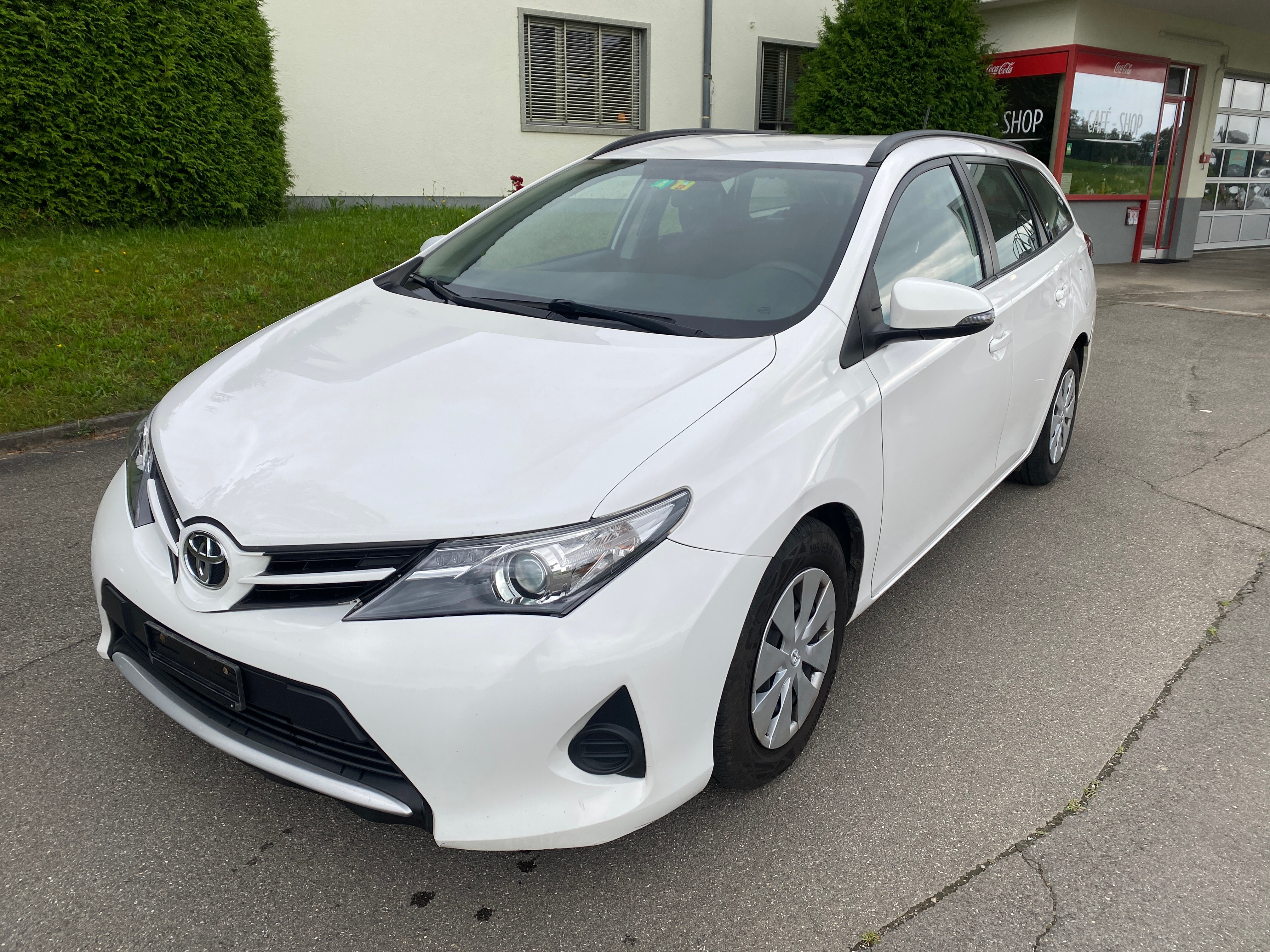 TOYOTA Auris Touring Sports 1.4 D-4D Luna