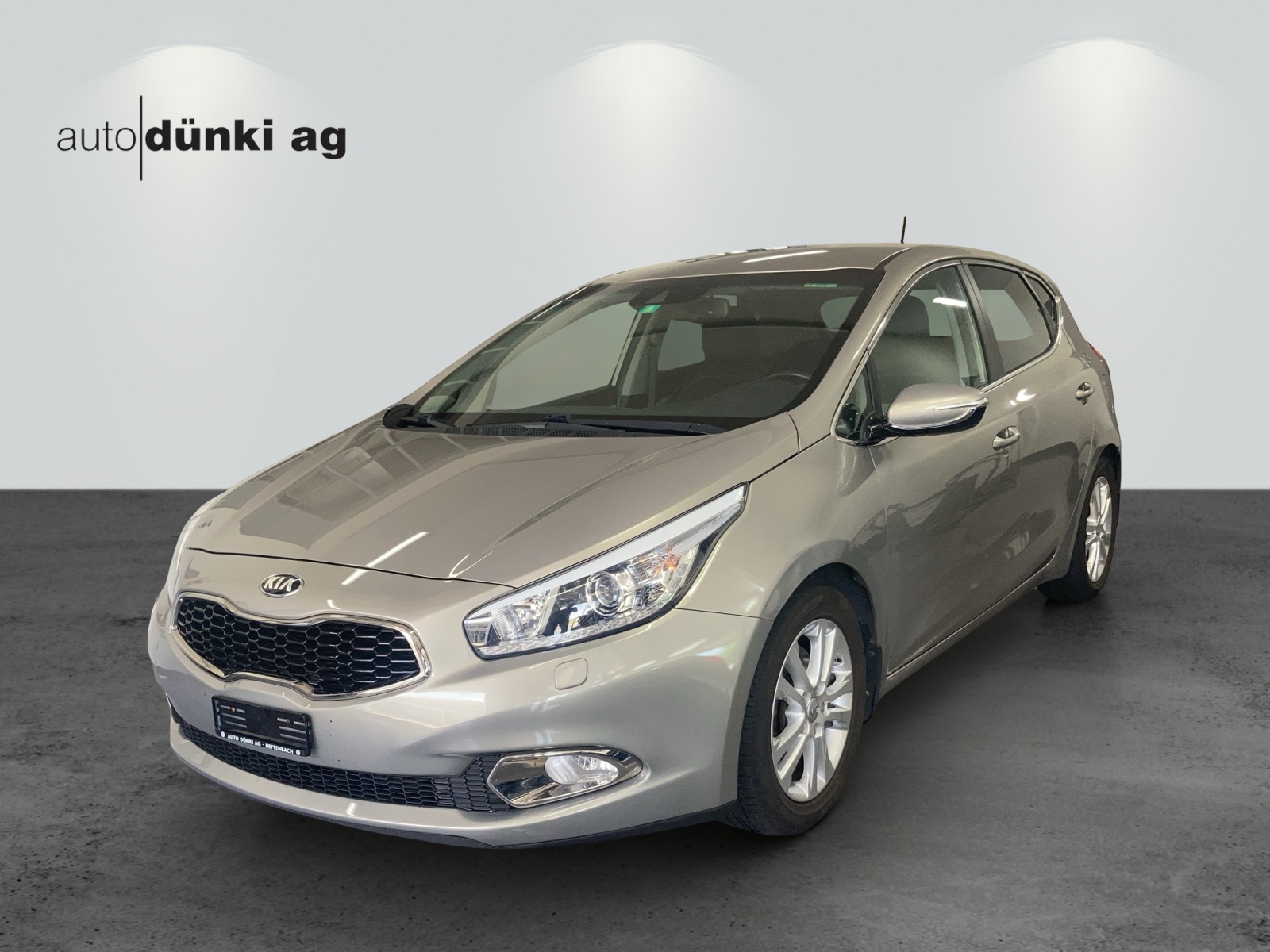 KIA Ceed 1.6 GDi Trend DCT