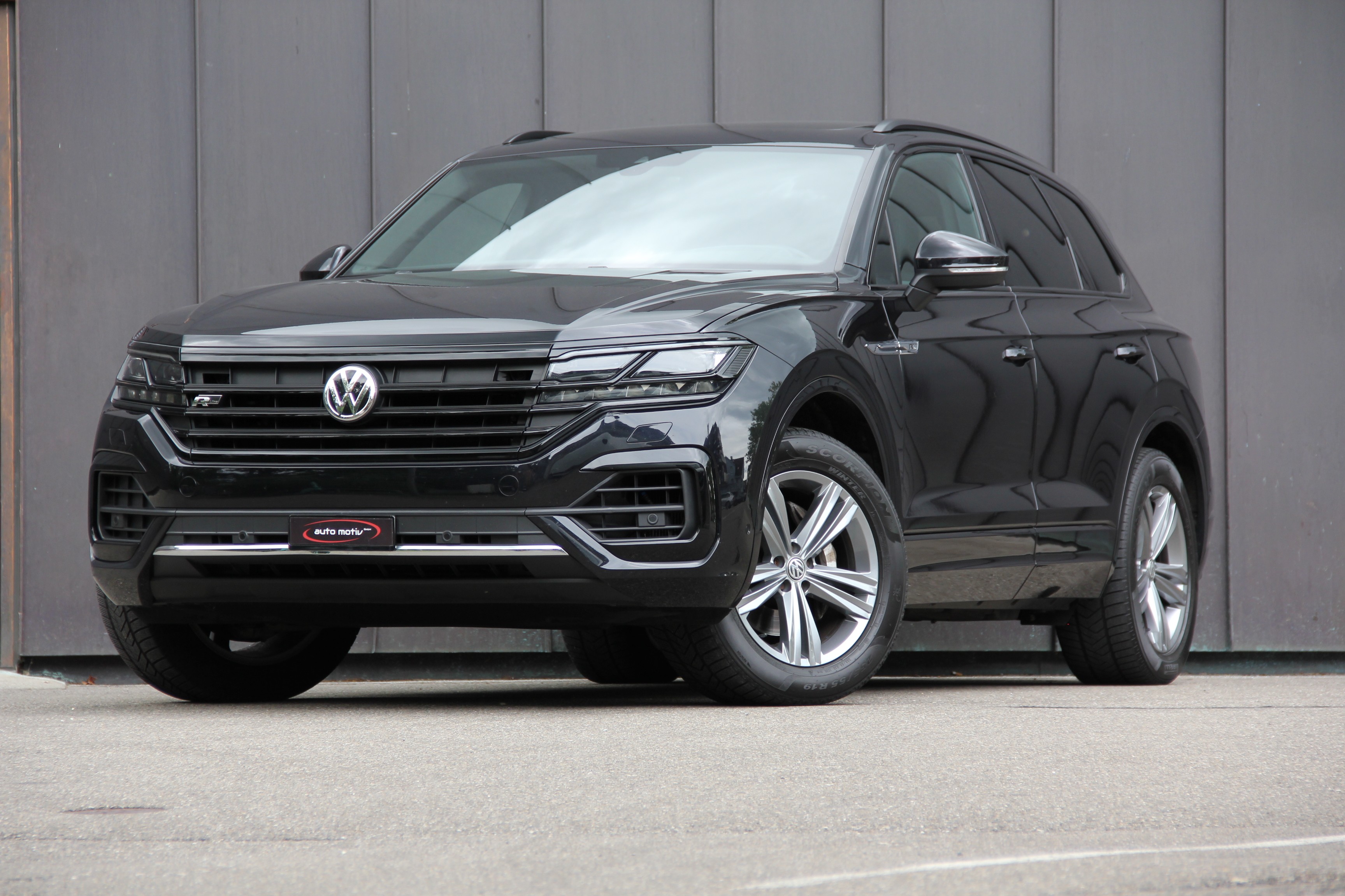 VW Touareg 3.0 TDI R Line Tiptronic *286.PS* *PANORAMAD.* HEAD-UP-DISP. SOFTCLOS**BLACK-R-LINE-PAKET**