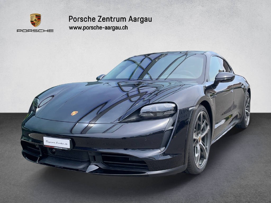 PORSCHE Taycan Turbo S Cross Turismo