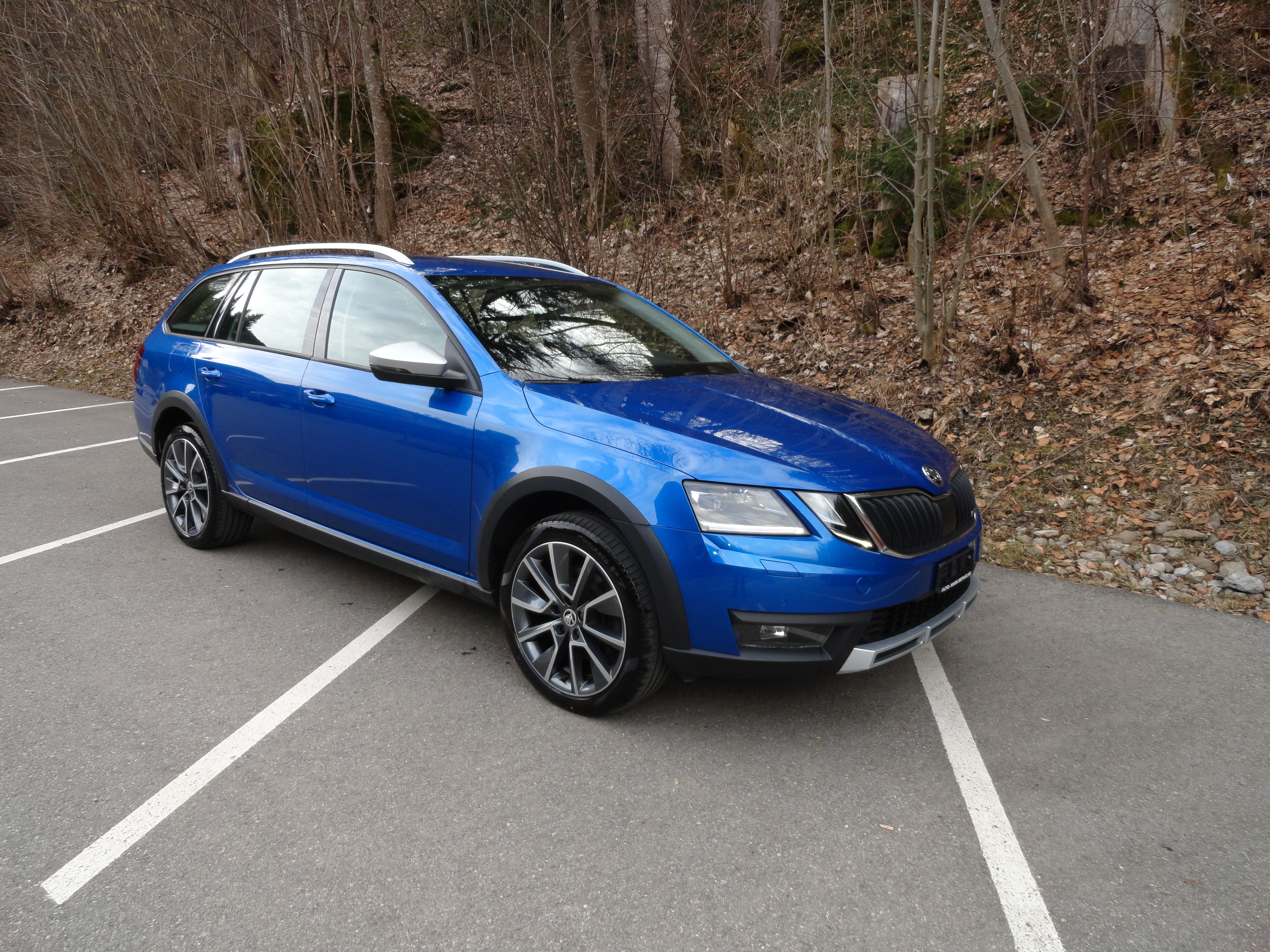 SKODA Octavia Combi 2.0 TSI Scout 4x4 DSG