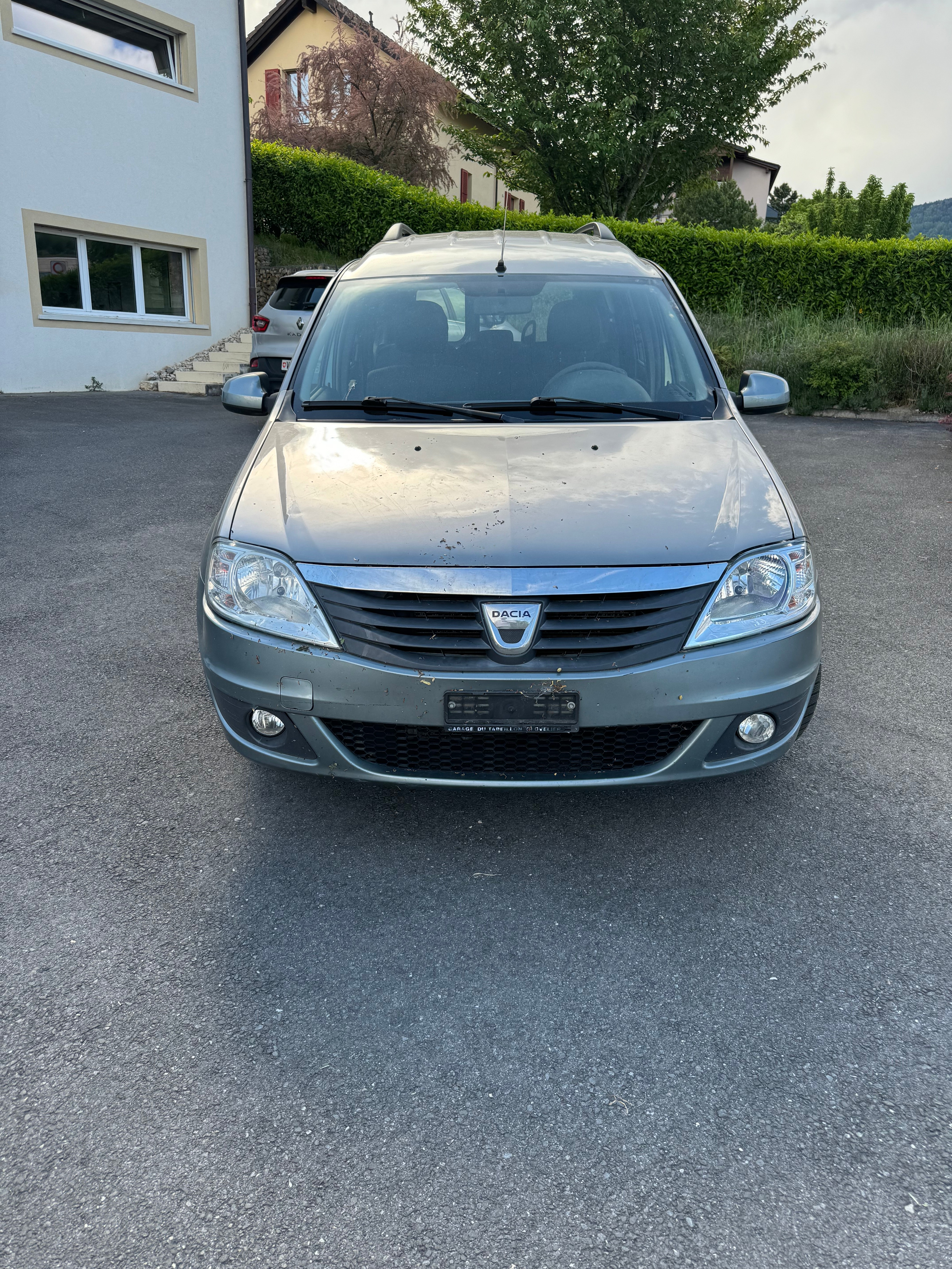 DACIA Logan 1.6 16V E85 Blackline