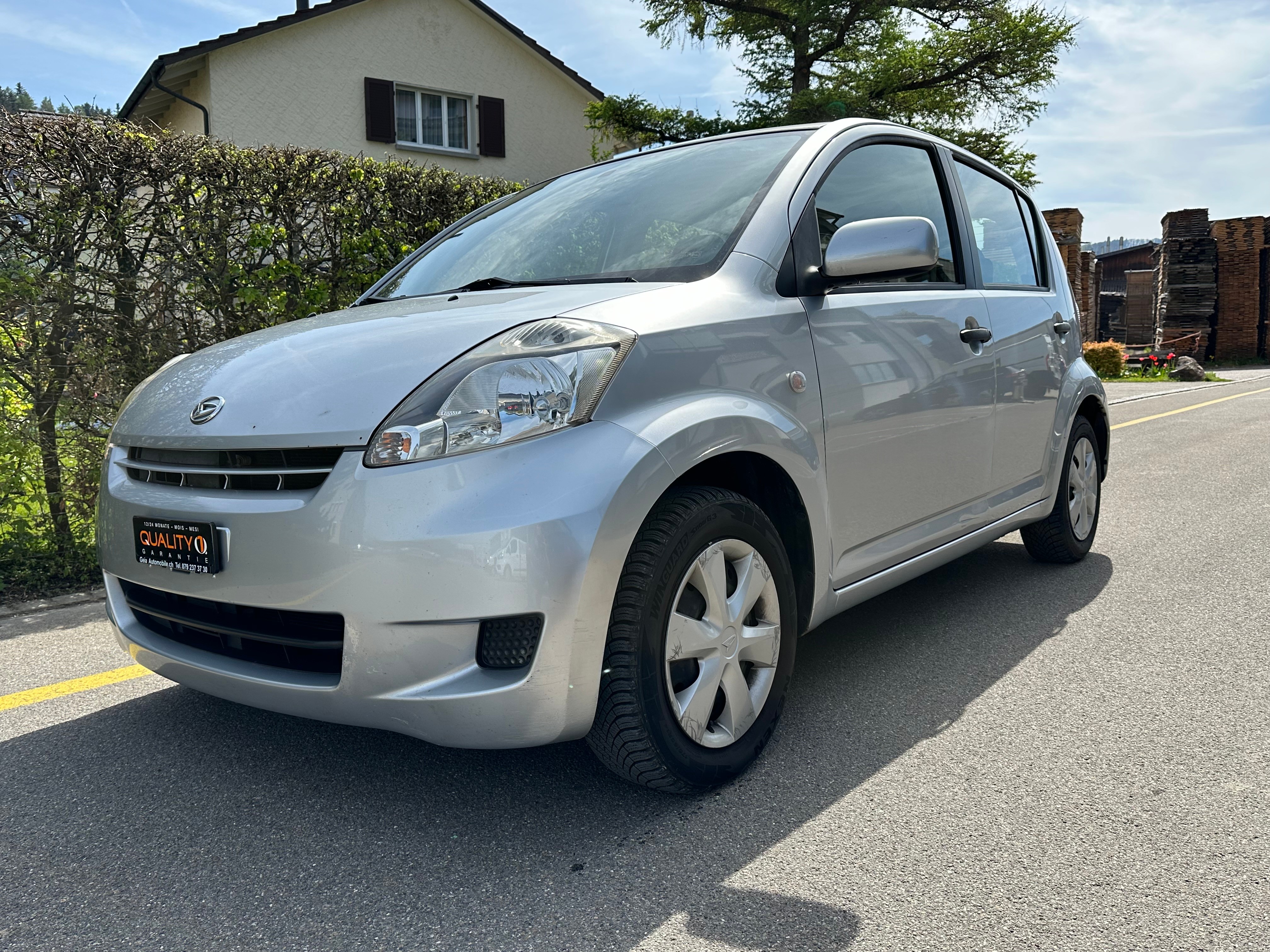 DAIHATSU Sirion 1.3 S Custom 4WD Automatic