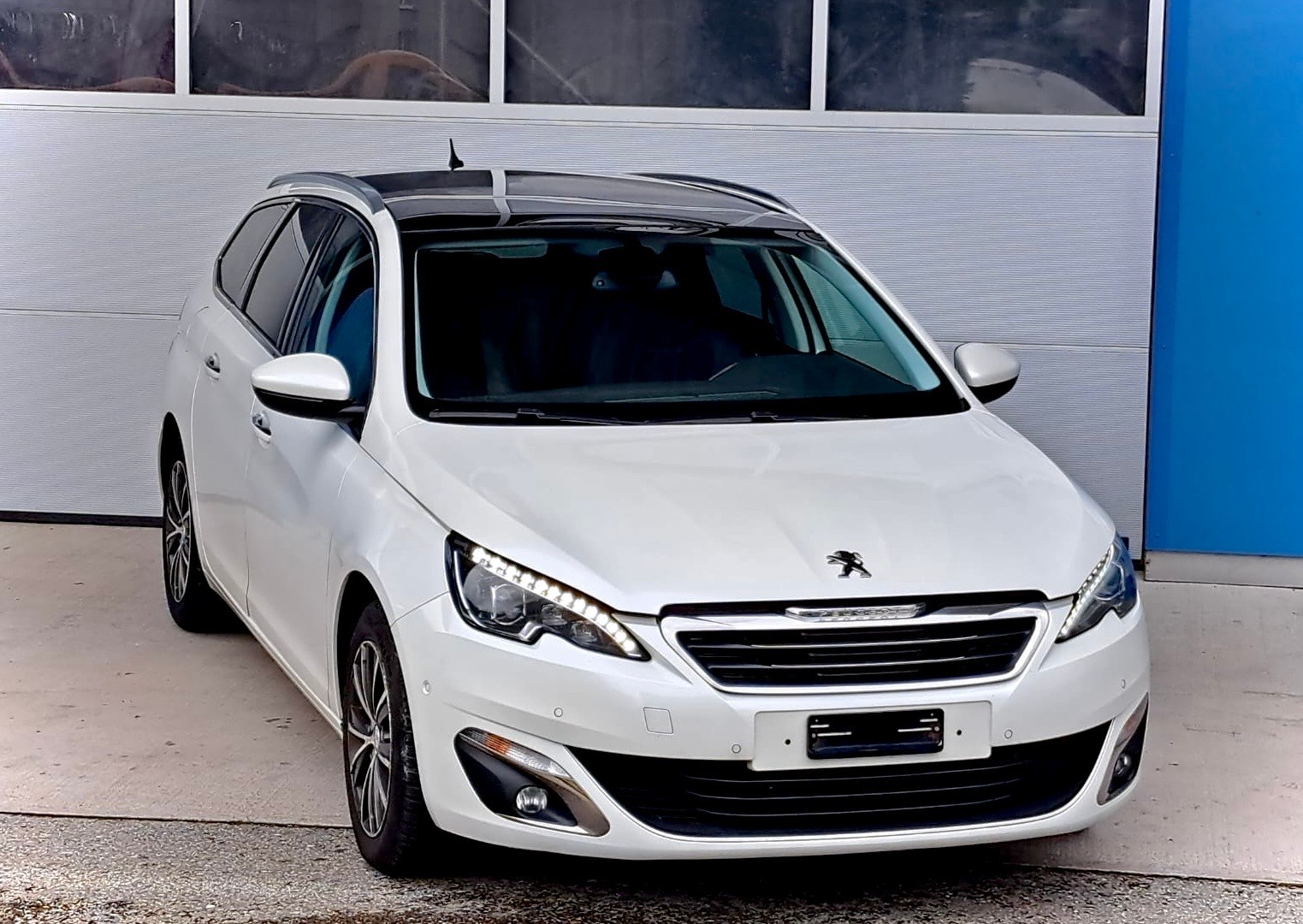 PEUGEOT 308 SW 2.0 BlueHDI Féline Automatic