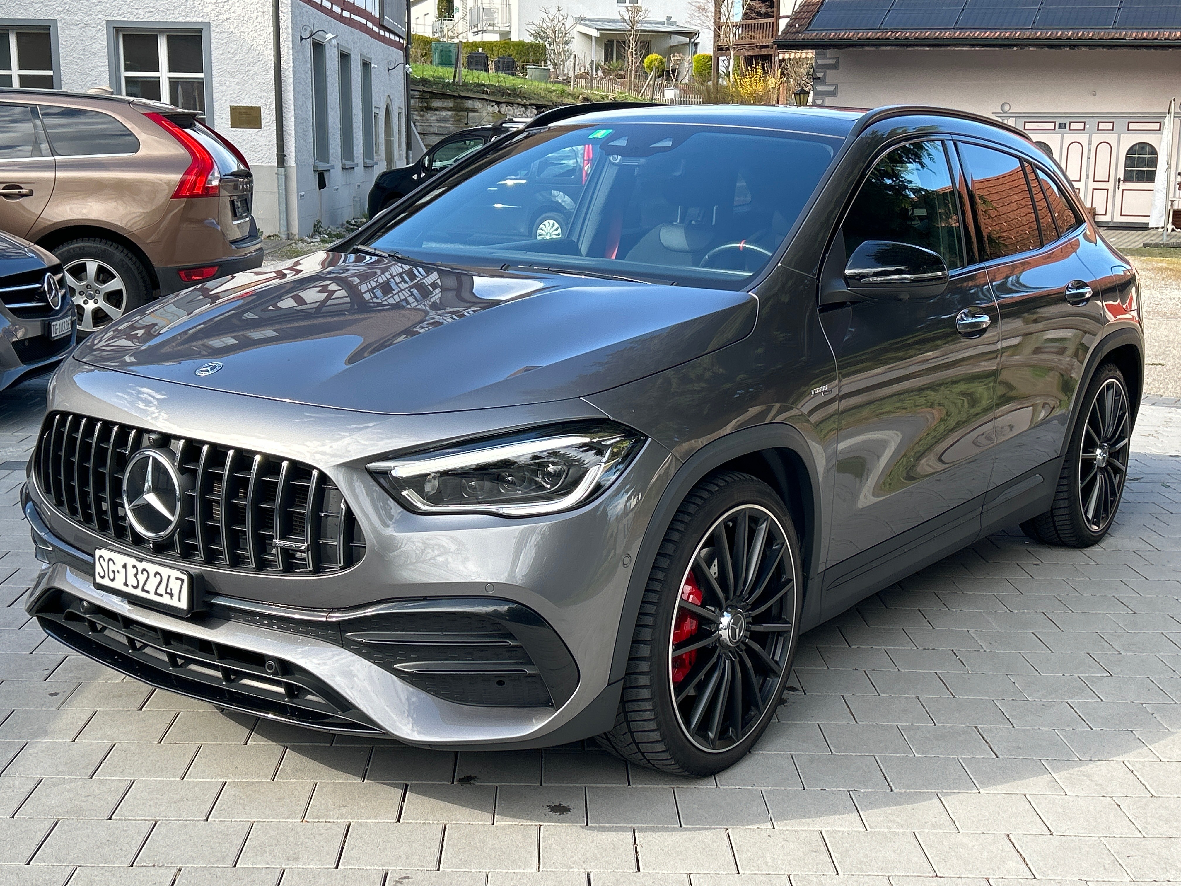 MERCEDES-BENZ GLA 35 AMG 4Matic 8G-Speedshift DCT