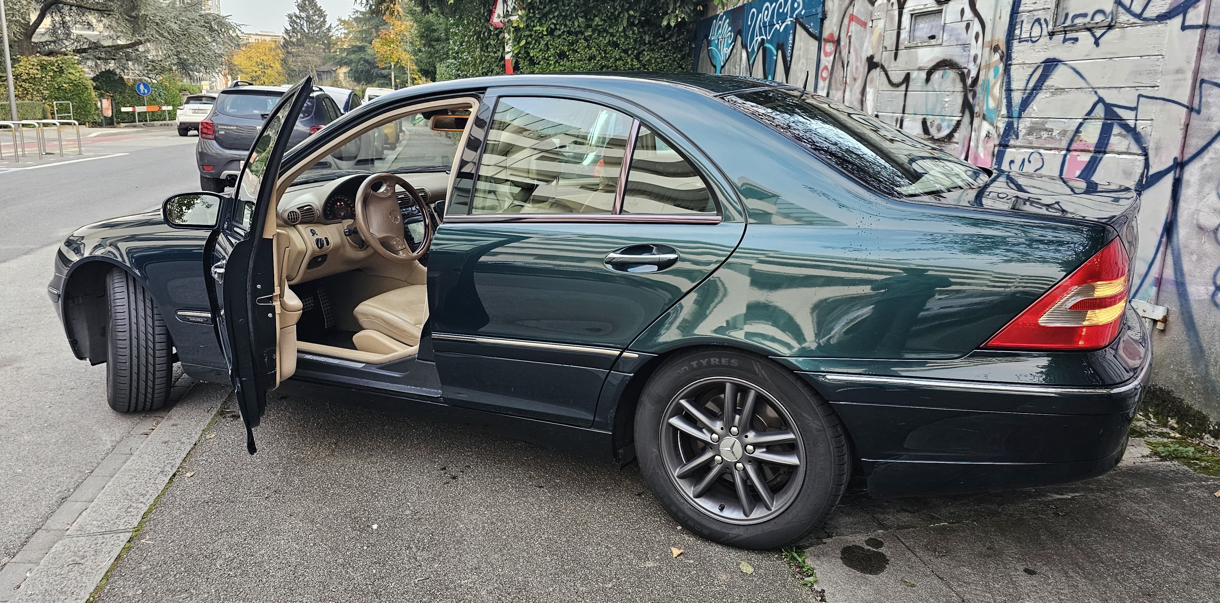 MERCEDES-BENZ C 320 Elégance 4Matic Automatic