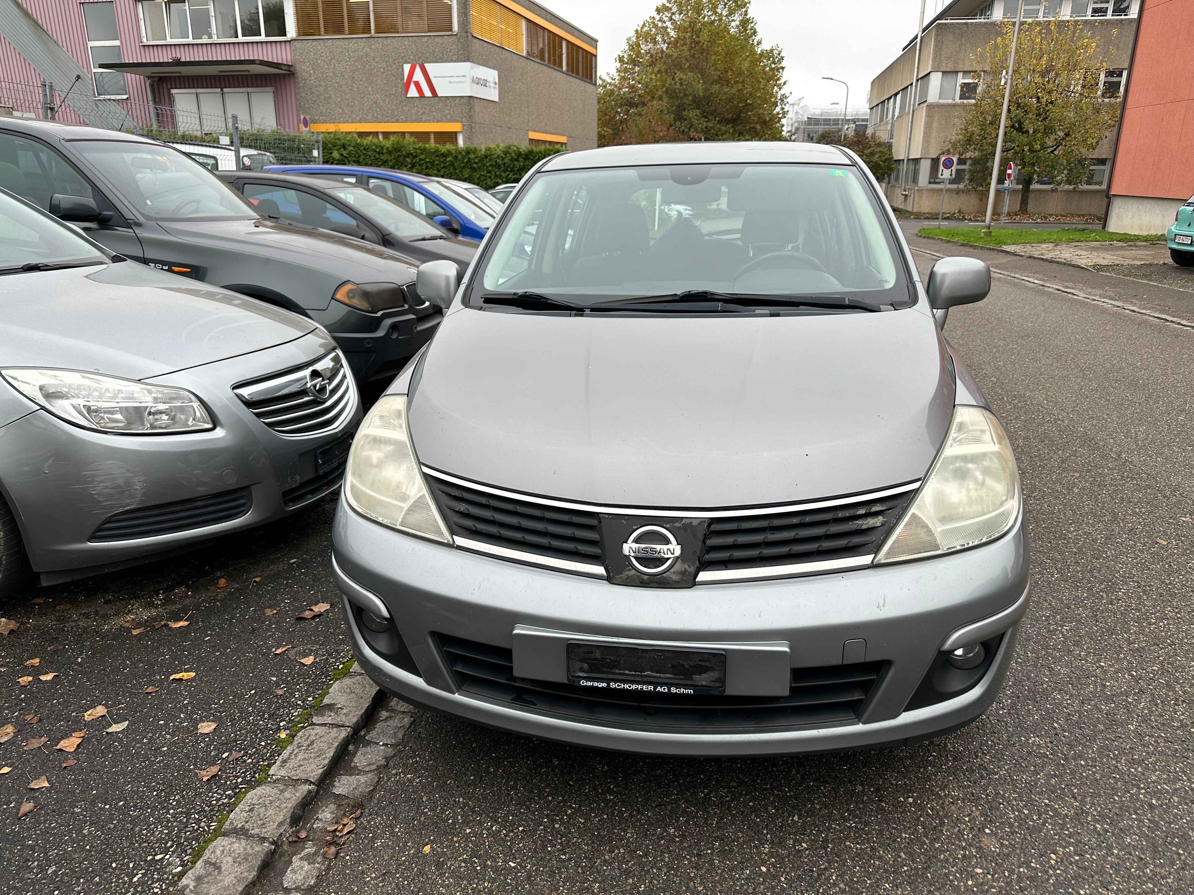 NISSAN Tiida 1.8 acenta