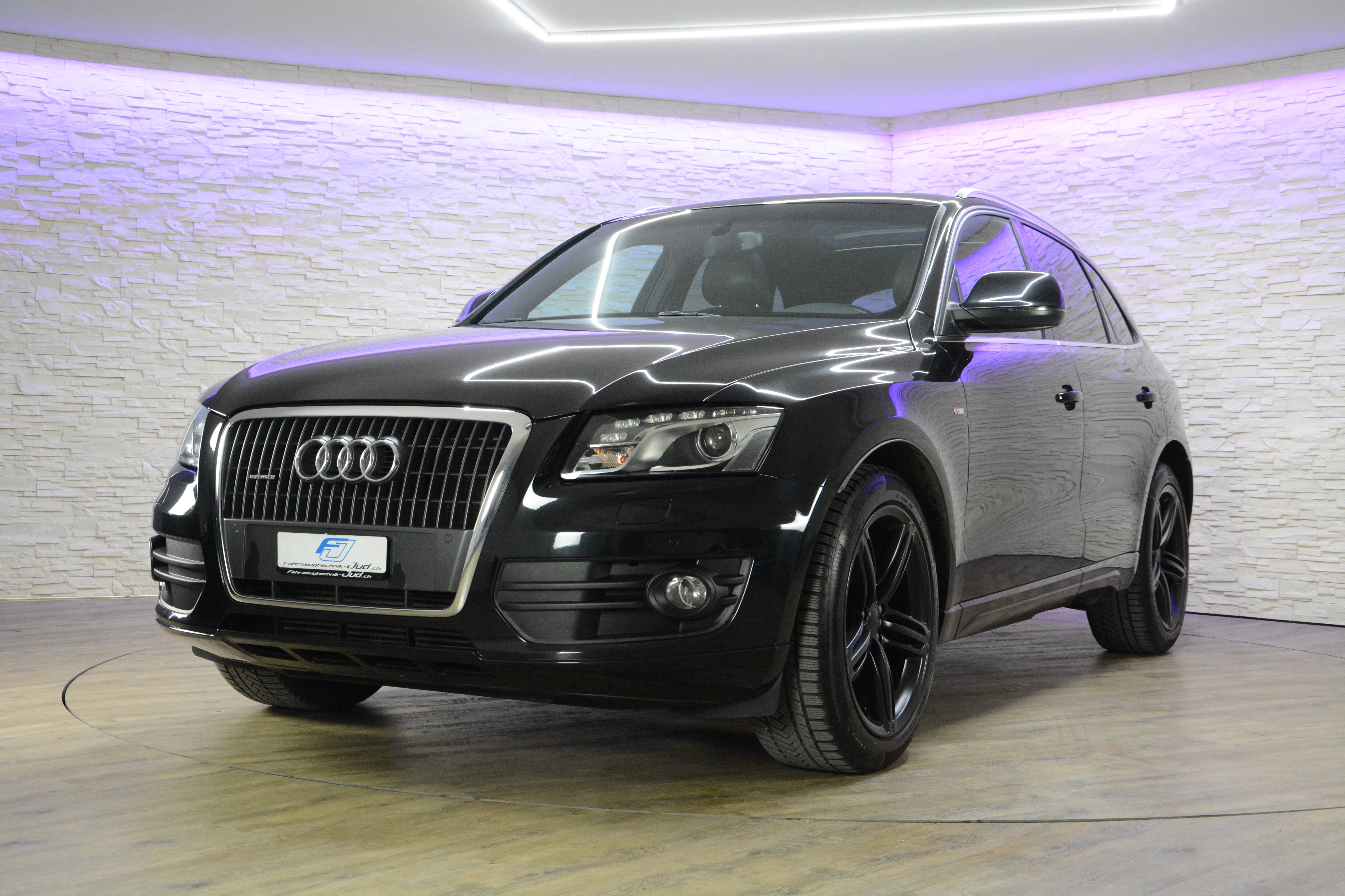 AUDI Q5 2.0 TFSI quattro S-Tronic