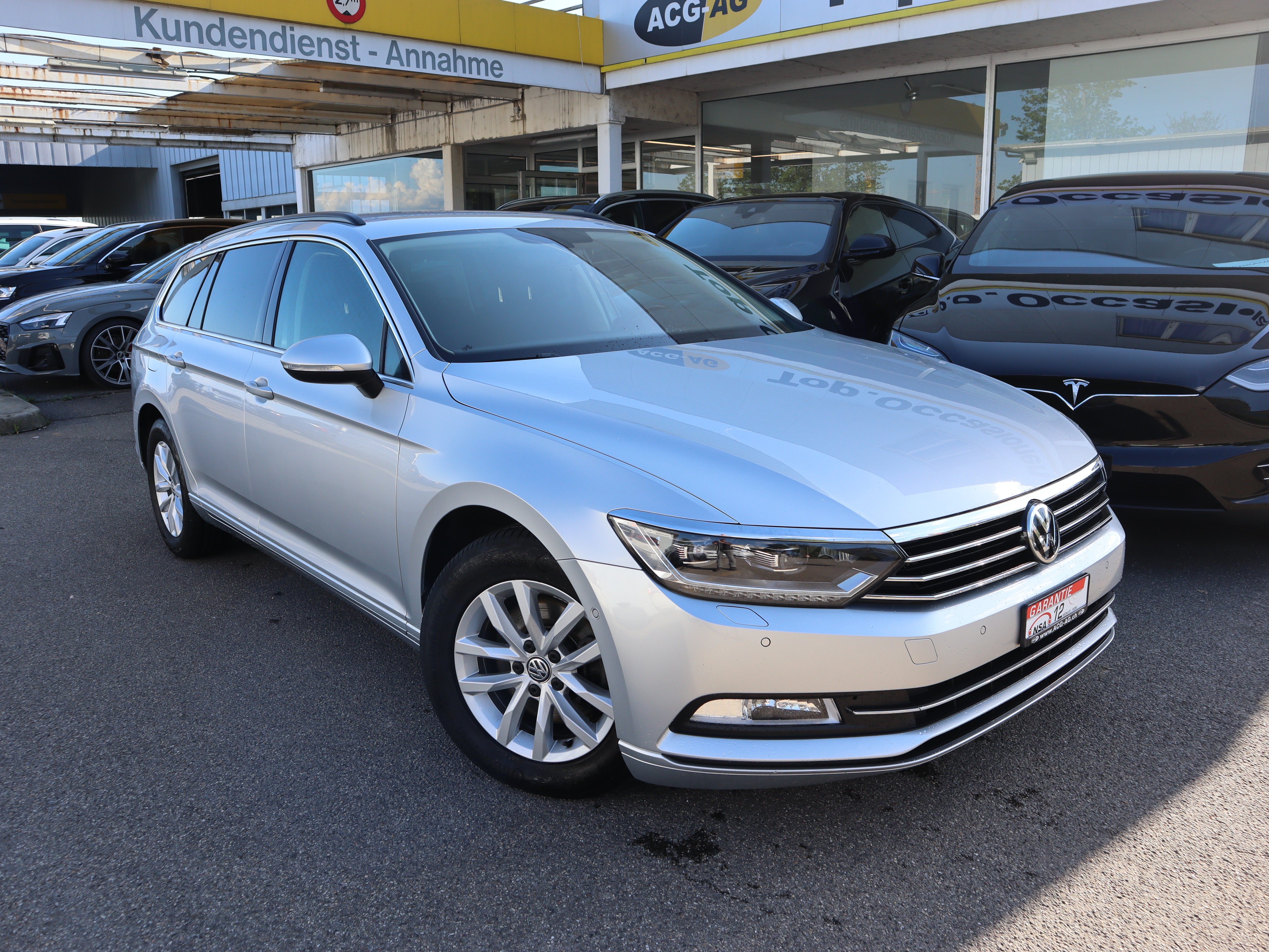 VW Passat Variant 1.6 TDI BMT Comfortline DSG ** Navi mit RF-Kamera ** AHK ** Abstandsregelsystem ** Frisch ab MFk & Service **