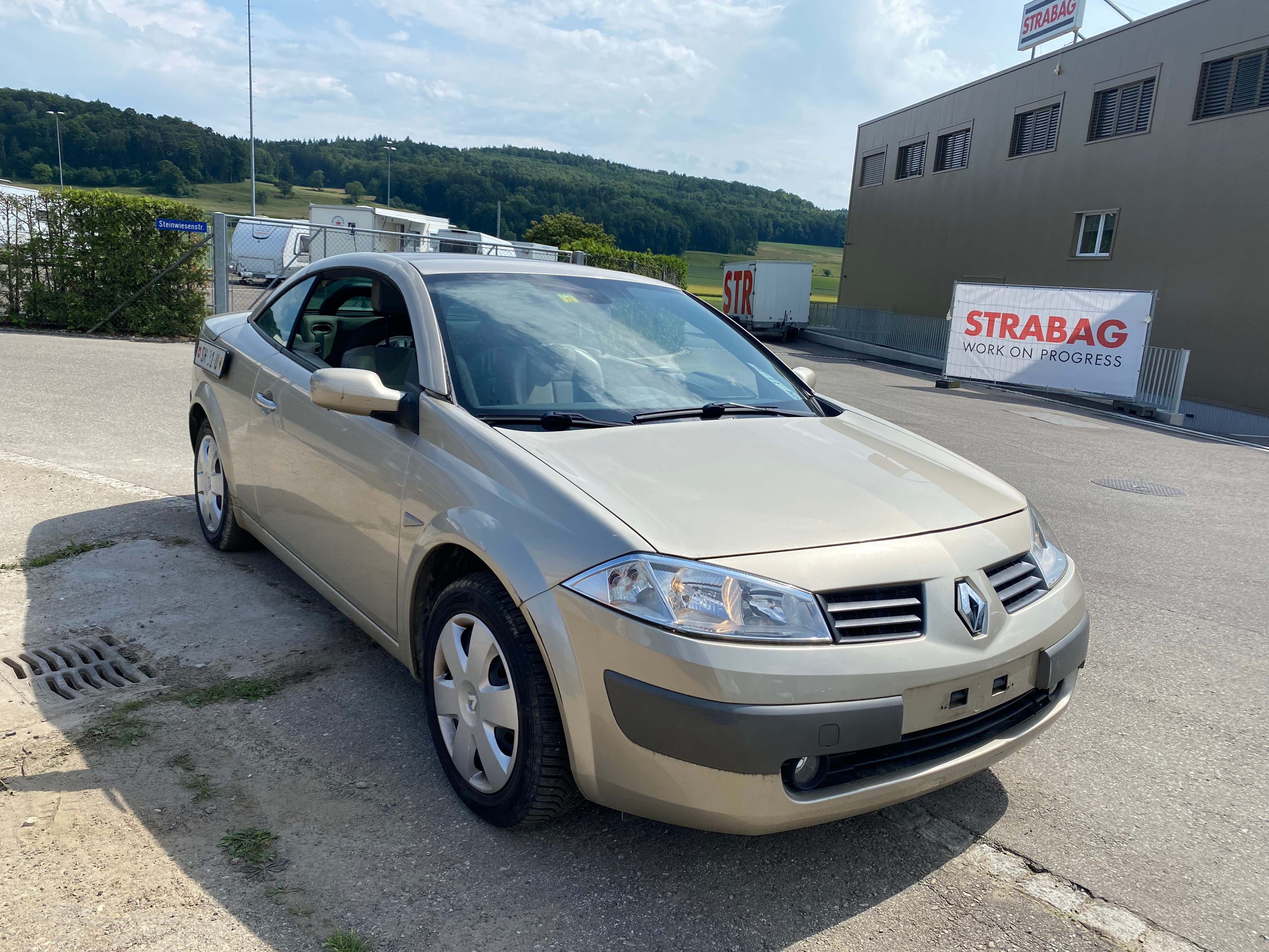 RENAULT Mégane C-C 2.0 16V Dynamique Confort