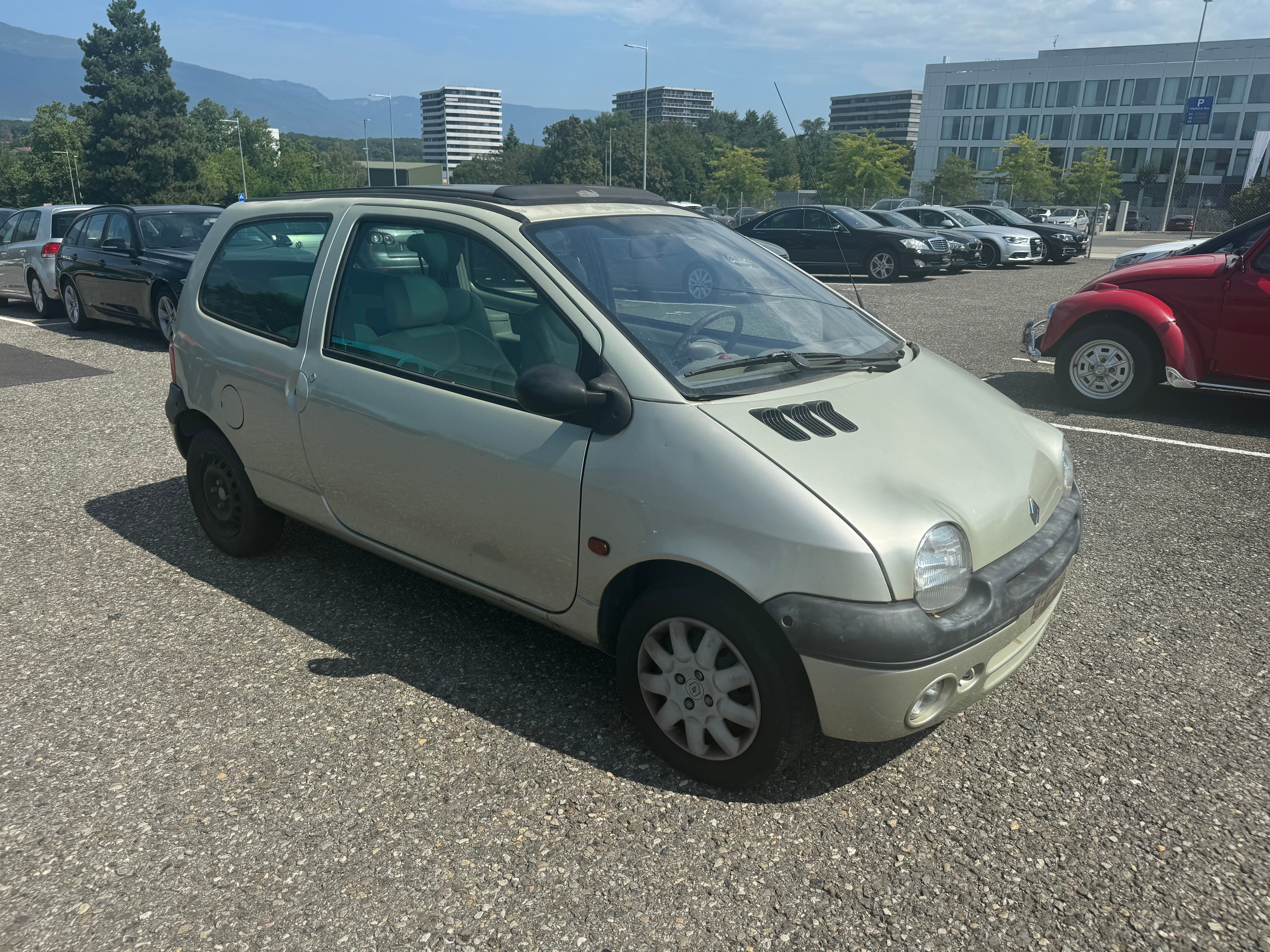 RENAULT Clio 1.6 16V Advantage