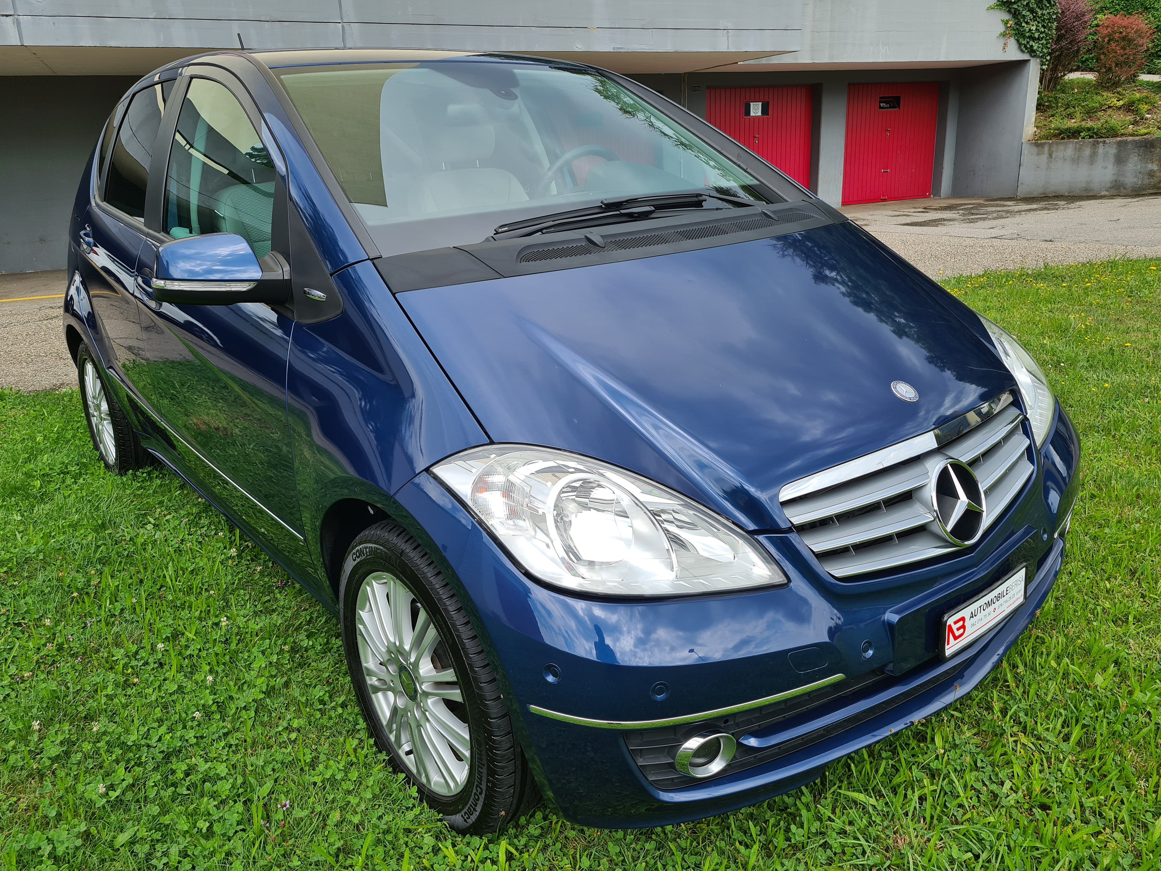 MERCEDES-BENZ A 180 CDI Elégance Autotronic Automat