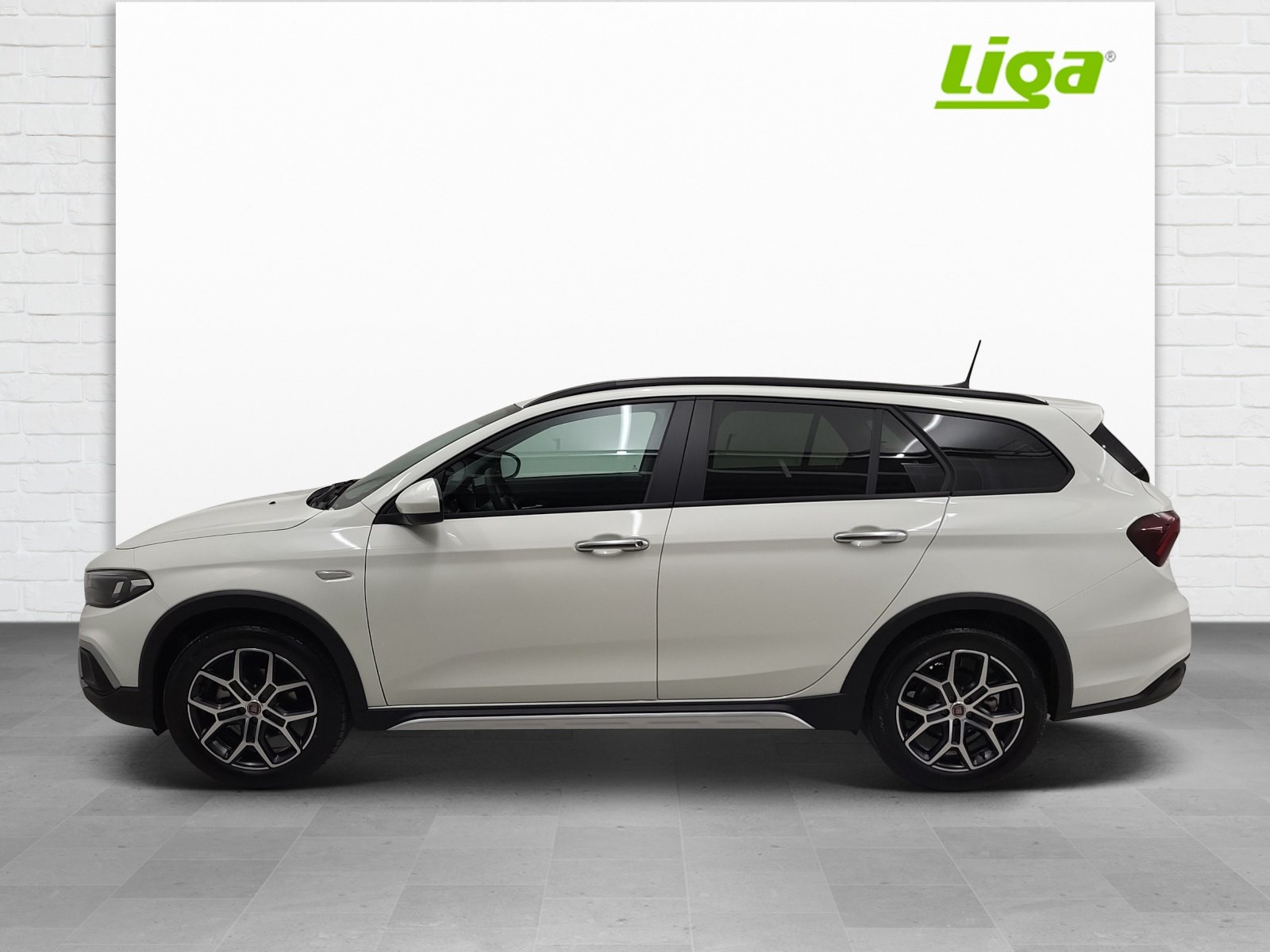 FIAT Tipo SW 1.5 Hybrid Swiss Cross