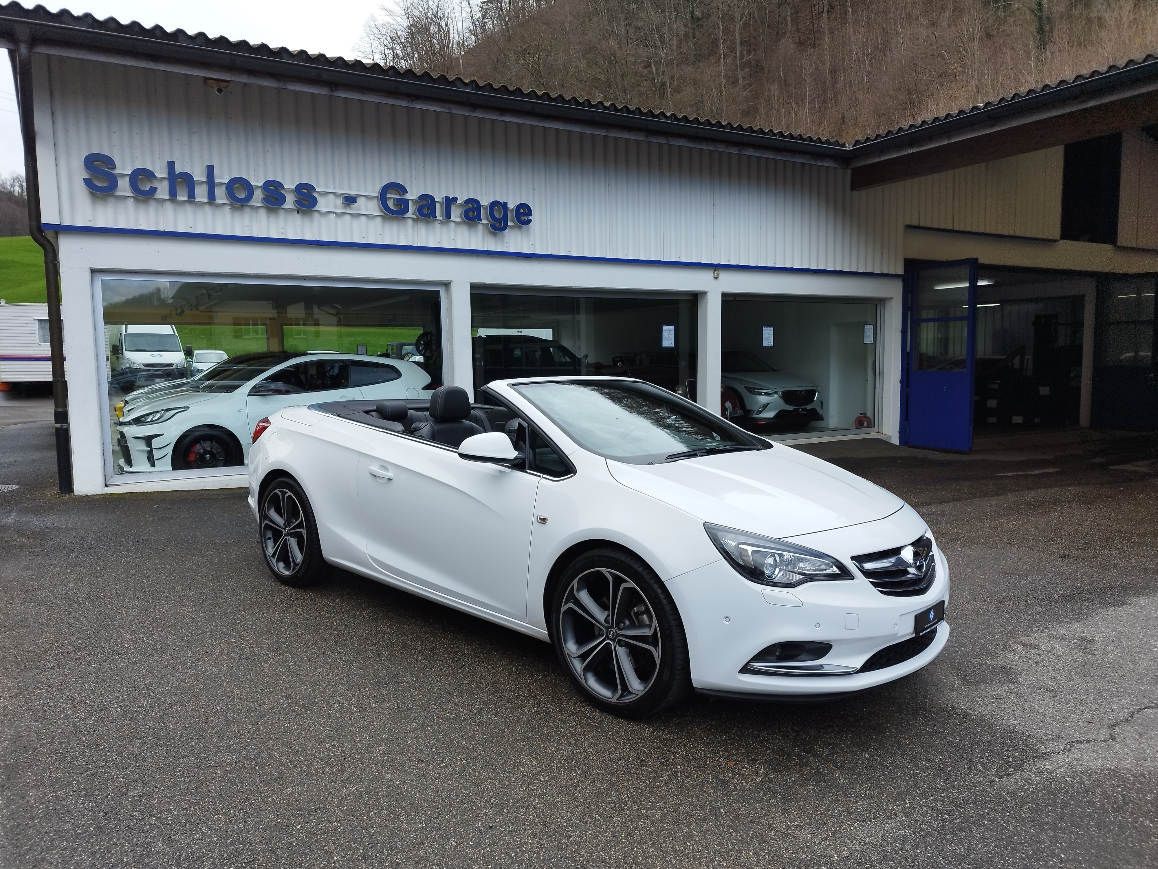 OPEL Cascada 1.6i 16V Cosmo