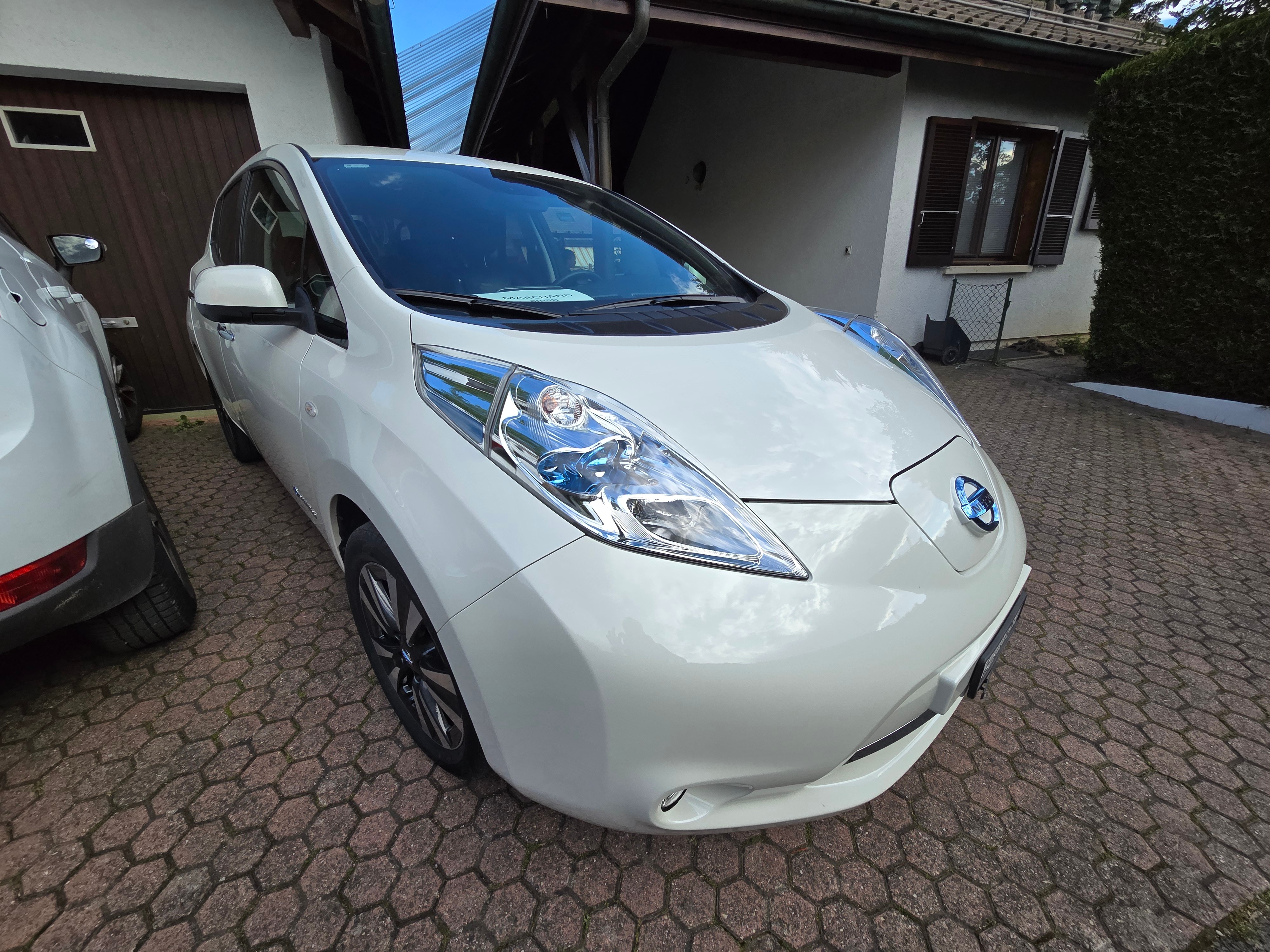 NISSAN Leaf visia 24kWh (incl battery)