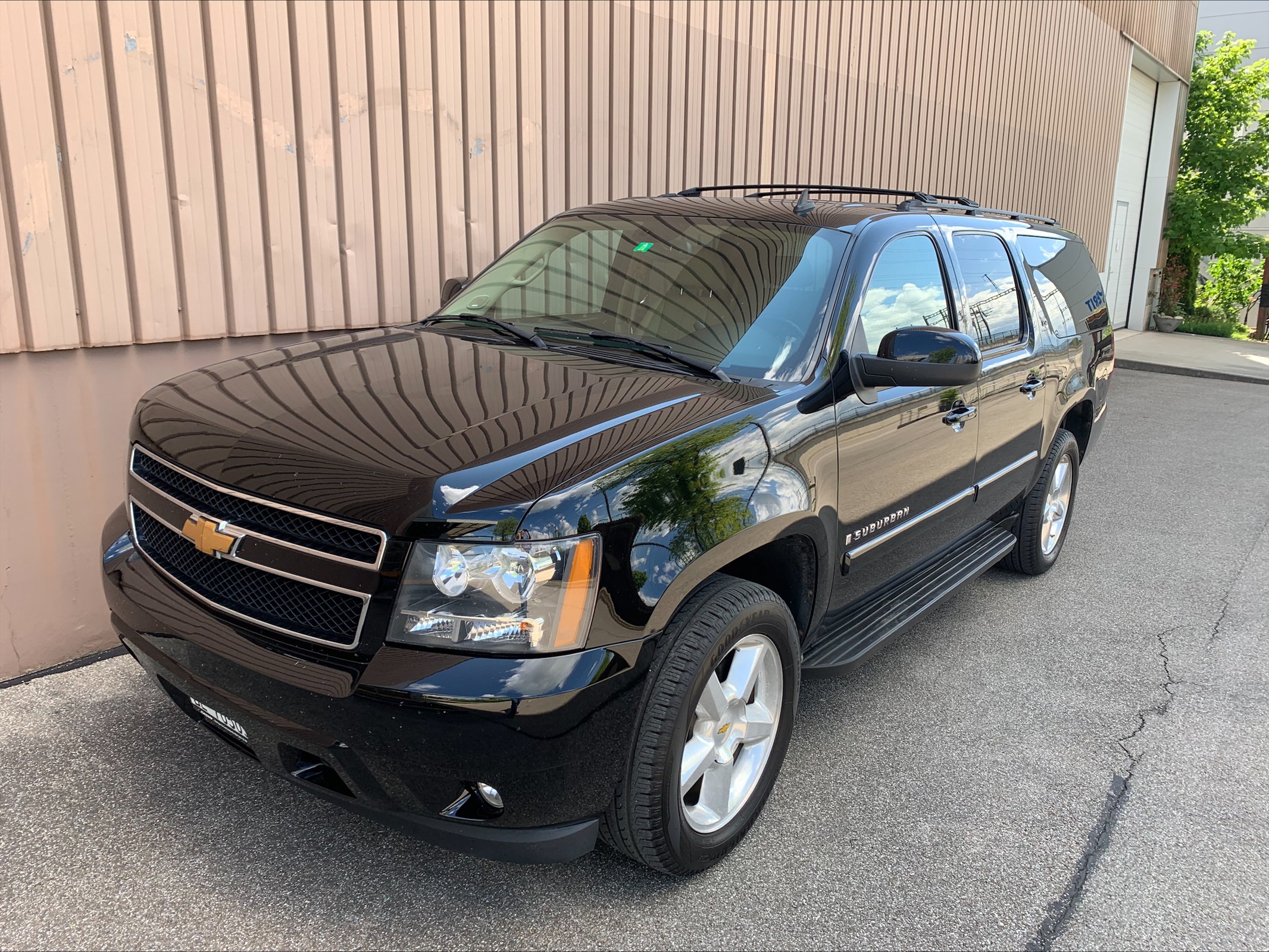 CHEVROLET Suburban LTZ