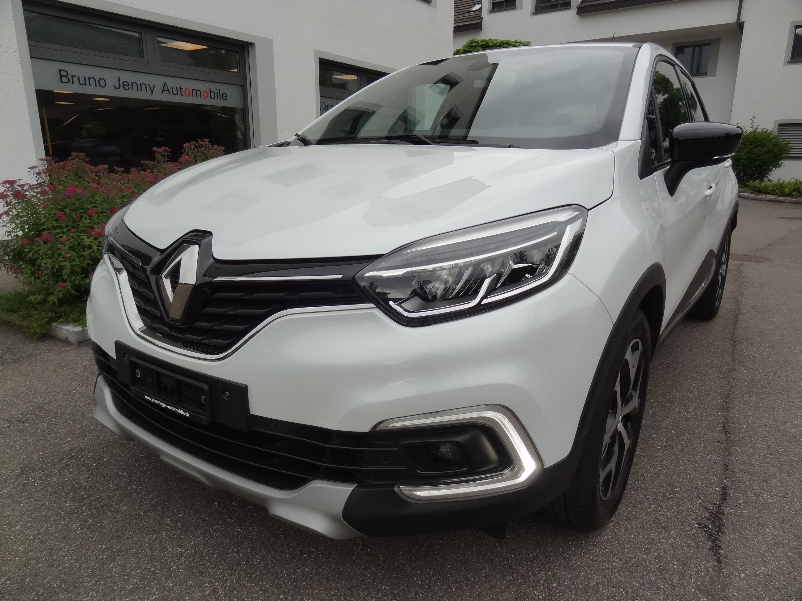 RENAULT Captur 1.3 T 16V Intens EDC