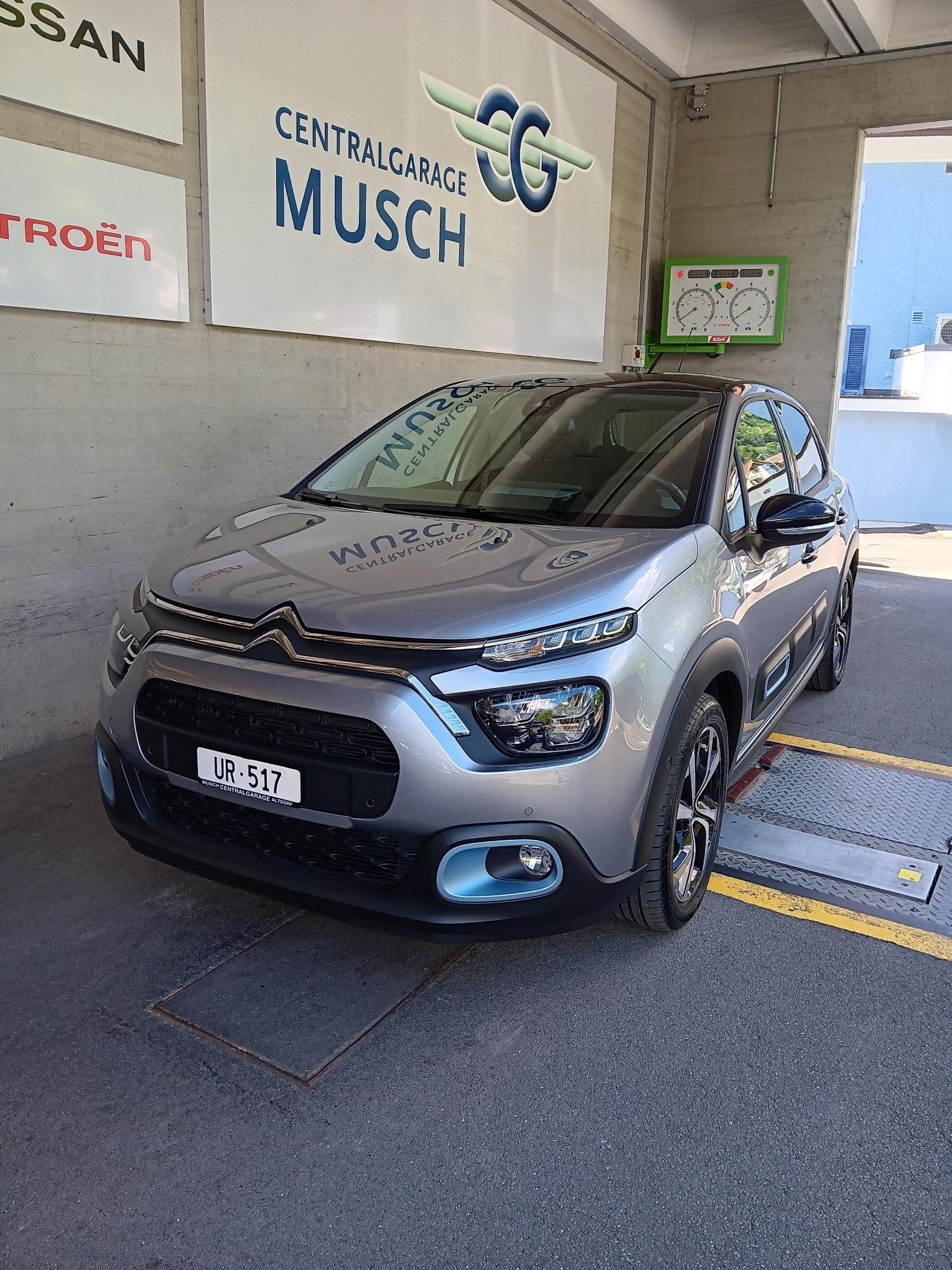 CITROEN C3 1.2i PureTech Elle EAT6