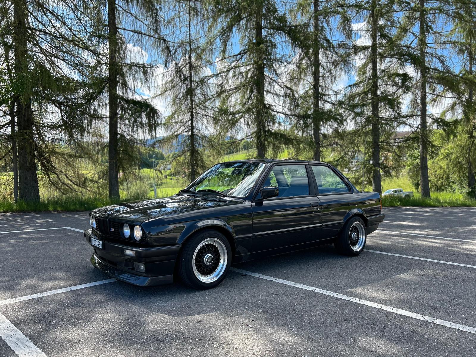 BMW 320i