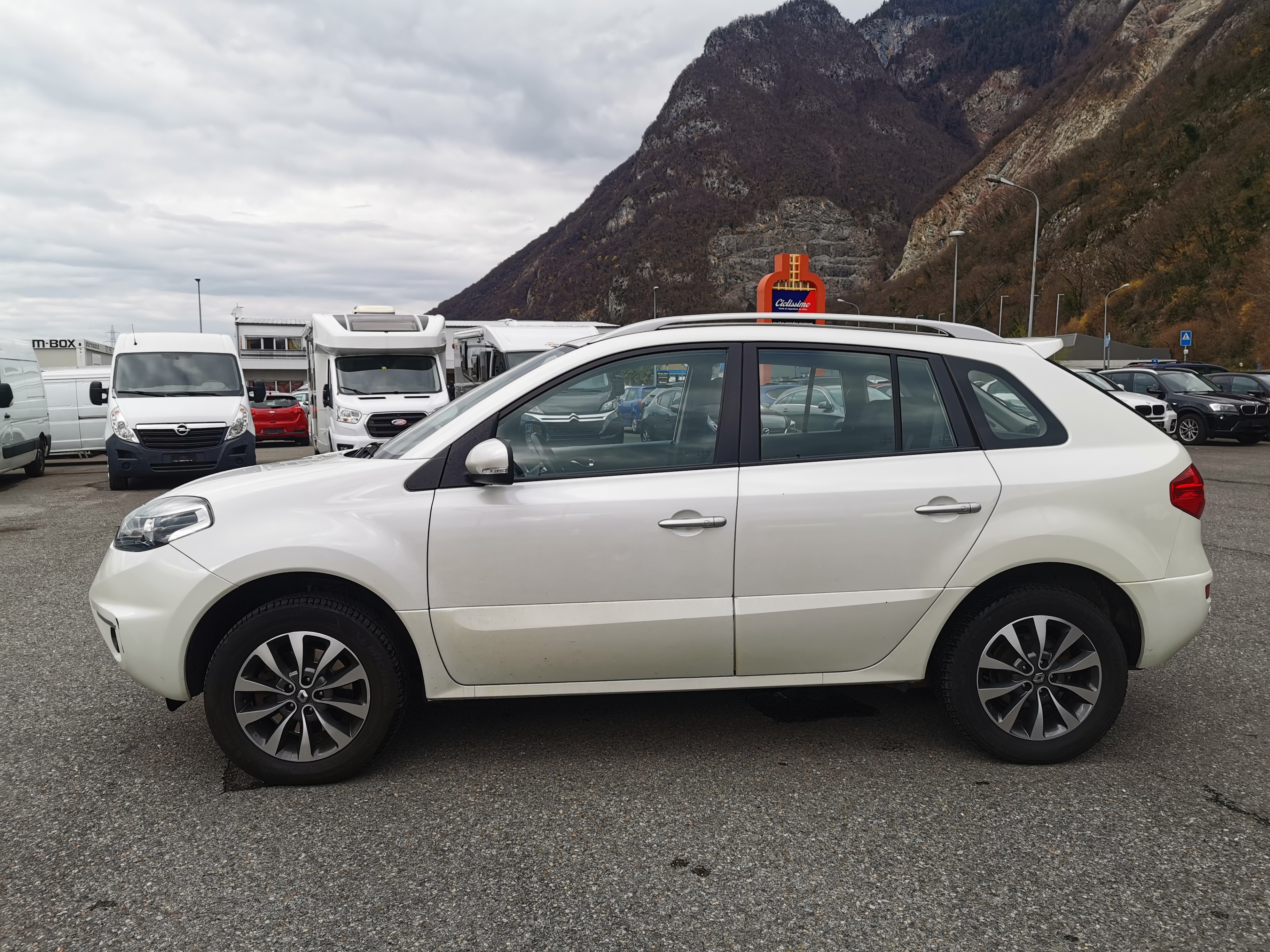 RENAULT Koleos 2.5 Expression 4x4