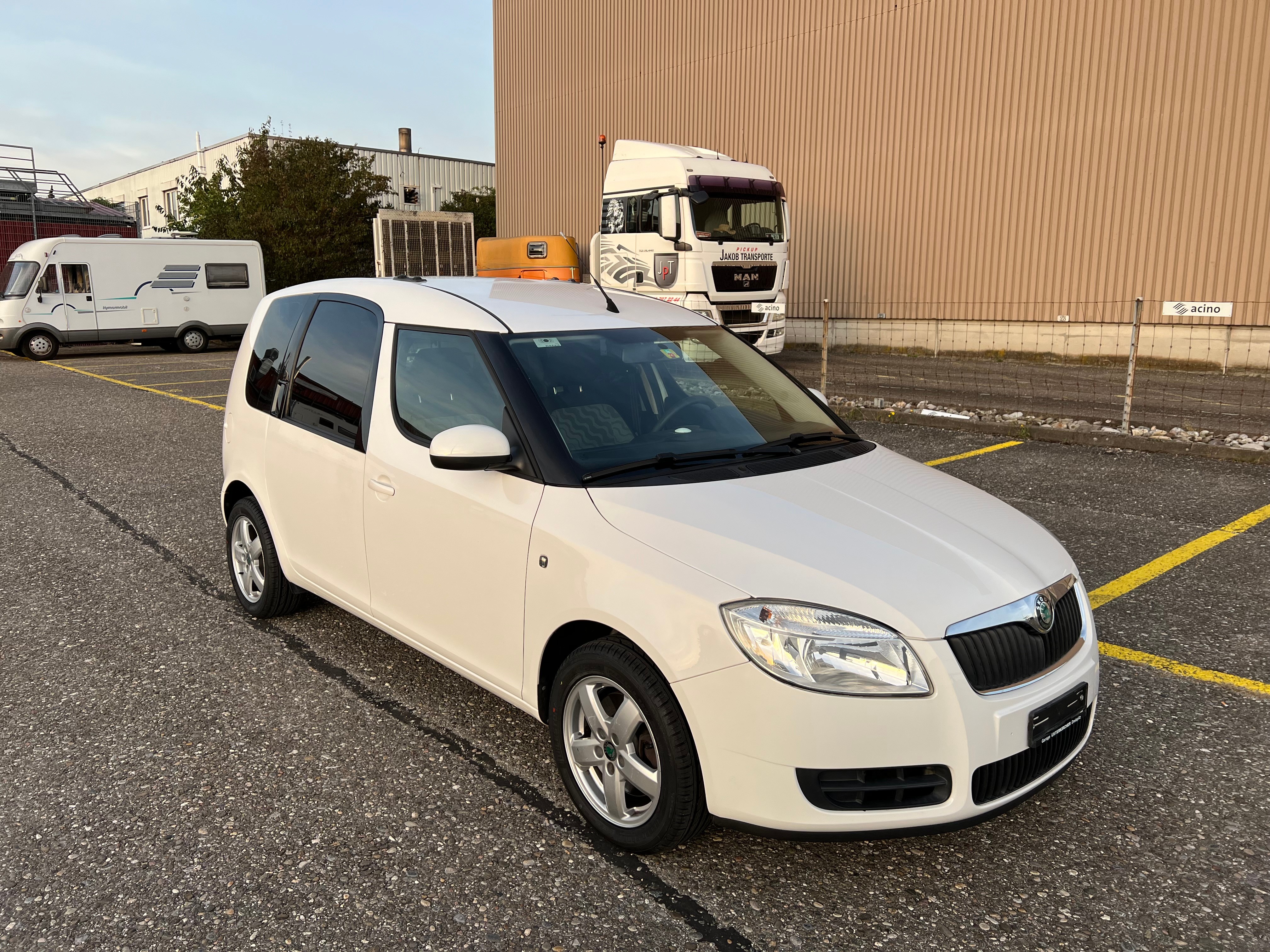 SKODA Roomster 1.6 Scout Automatic