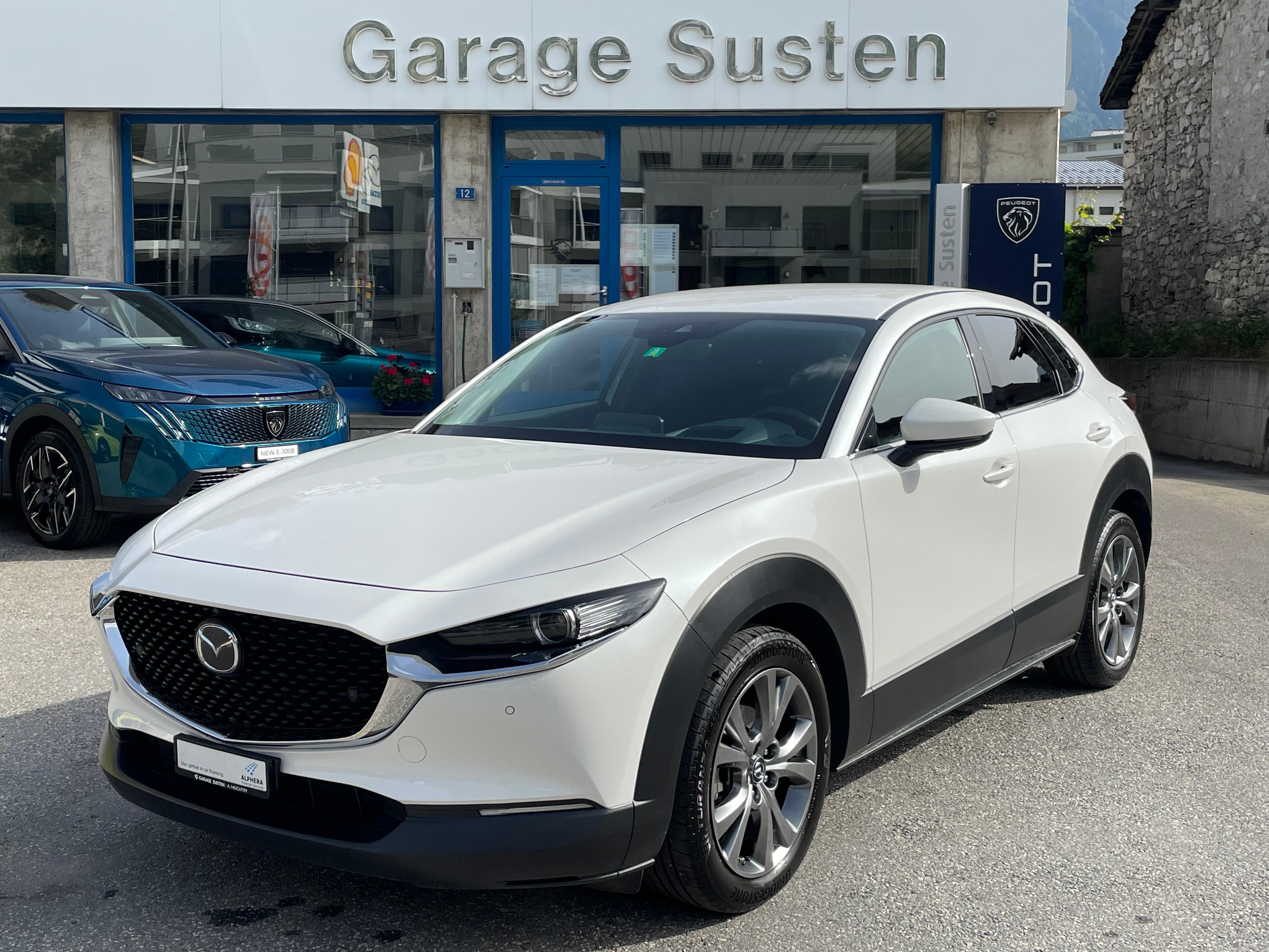 MAZDA CX-30 SKYACTIV-X M Hybrid 180 Revolution AWD Automat