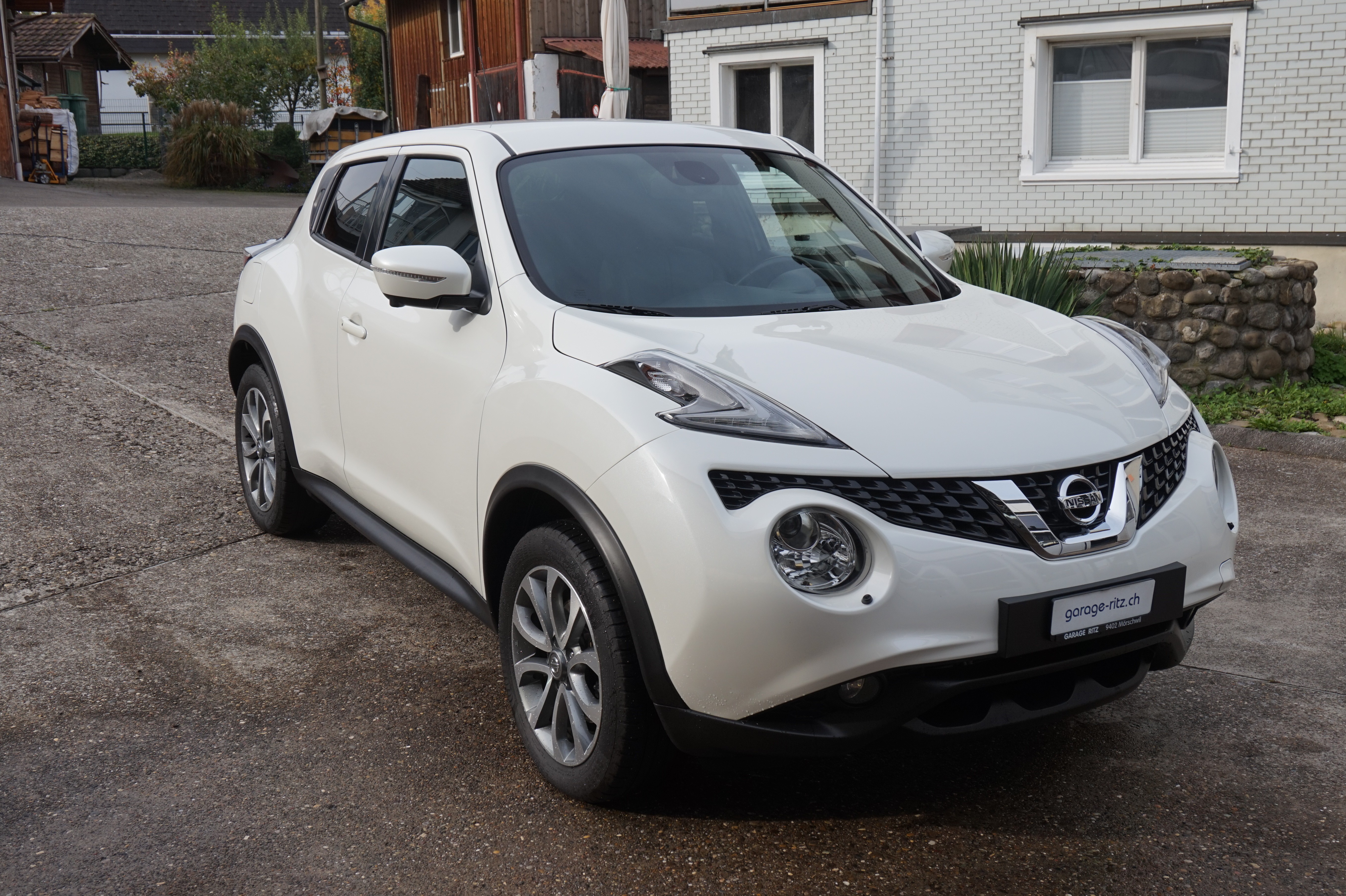 NISSAN Juke 1.6 DIG-T tekna 4x4 Xtronic M-CVT