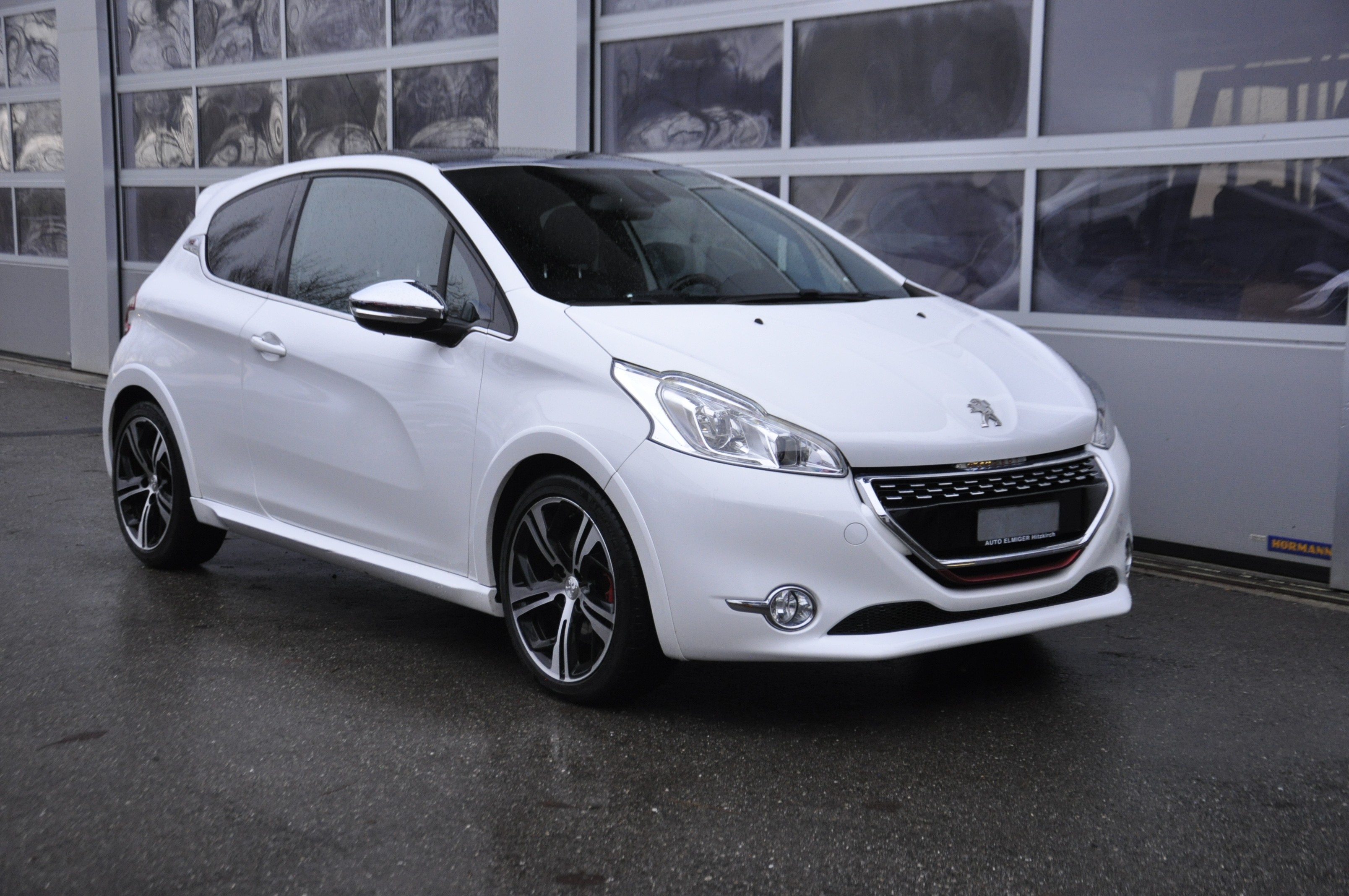 PEUGEOT 208 1.6 Turbo GTi