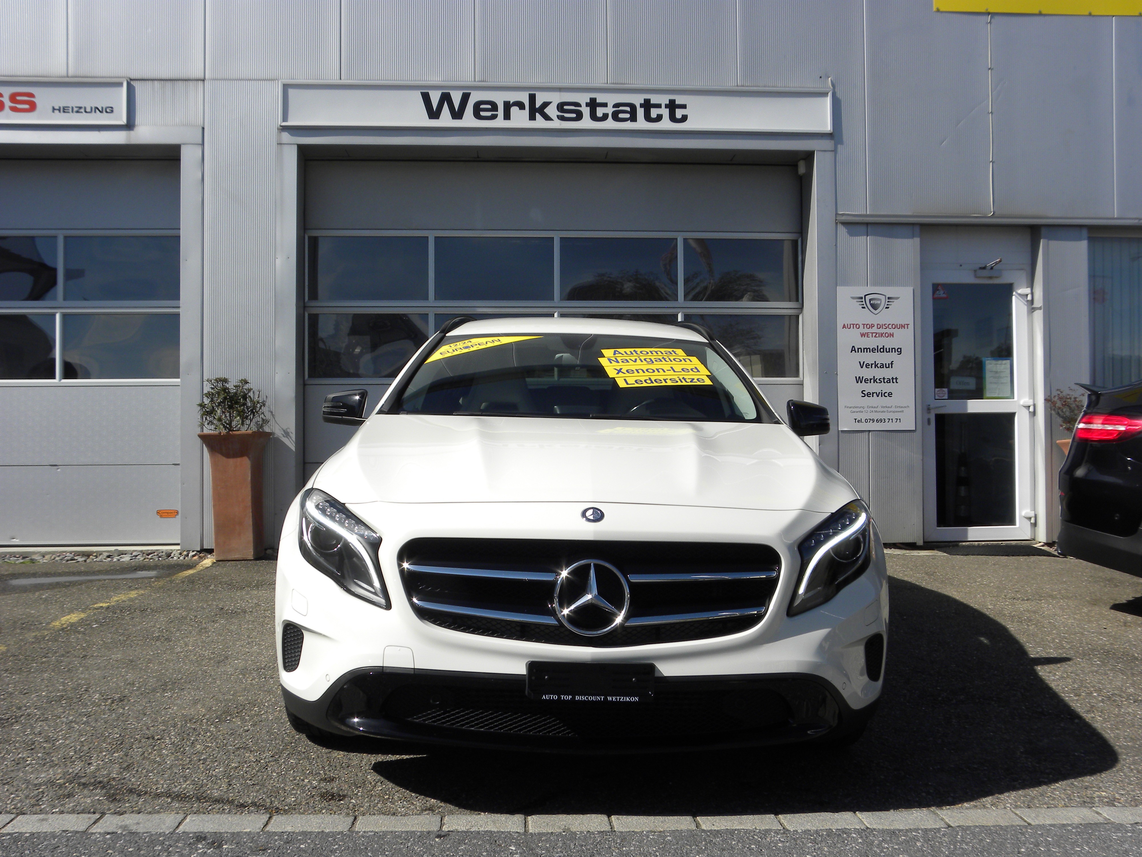 MERCEDES-BENZ GLA 200 Night Star 7G-DCT