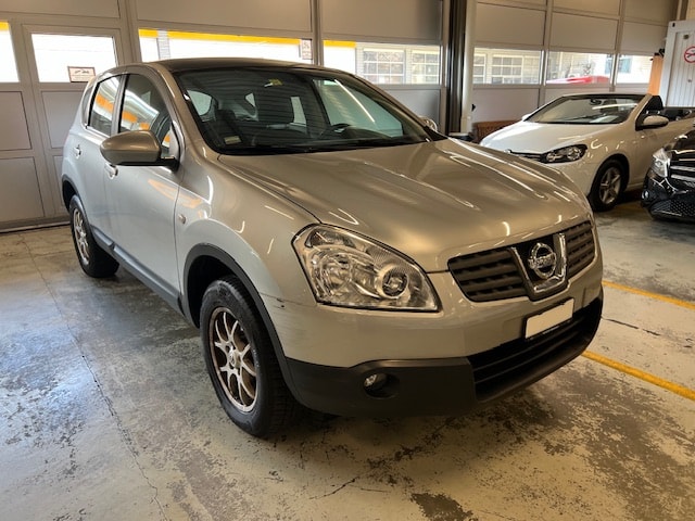 NISSAN Qashqai 2.0 4WD acenta