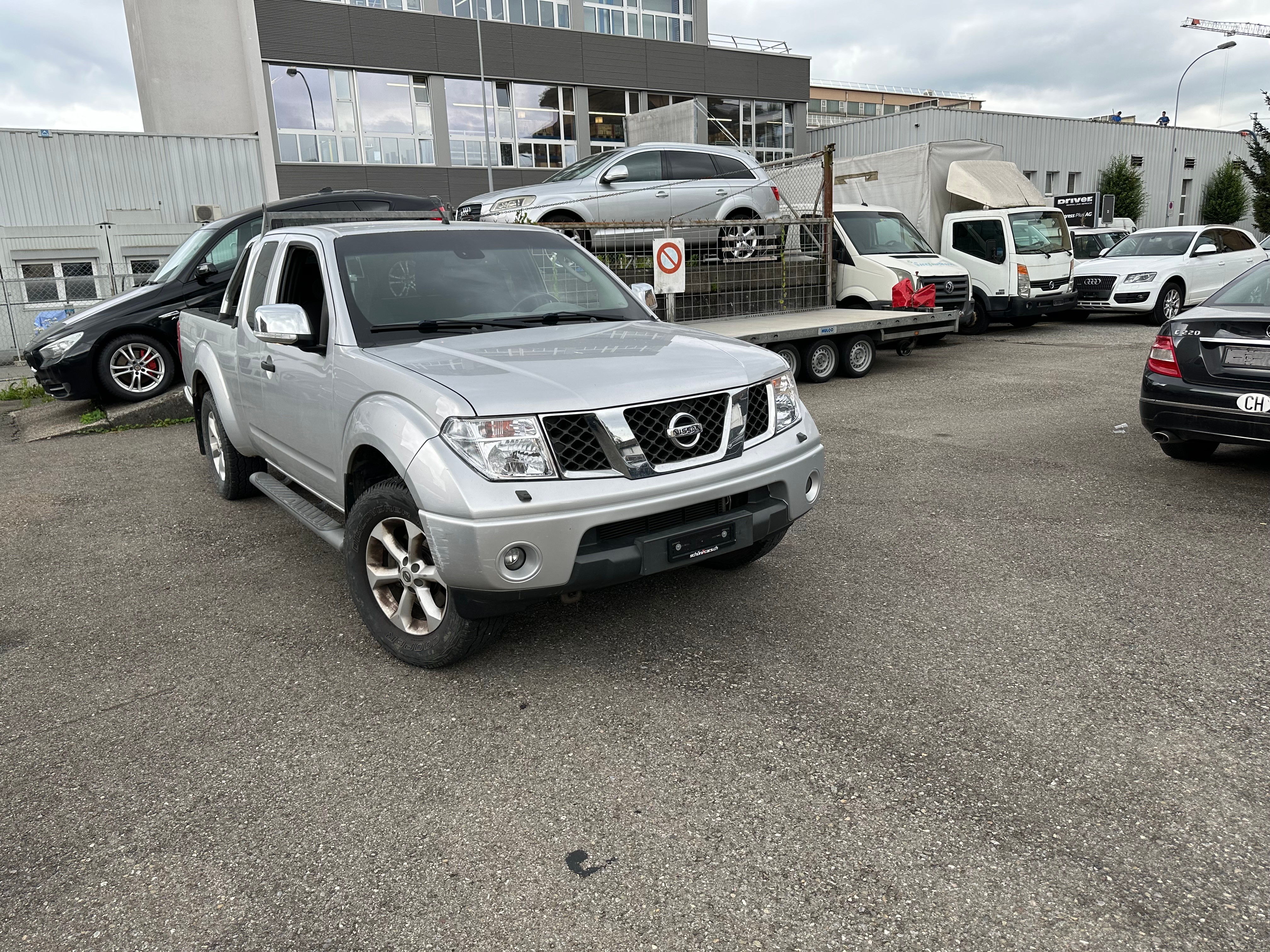 NISSAN Navara King Cab LE 2.5 dCi 4WD